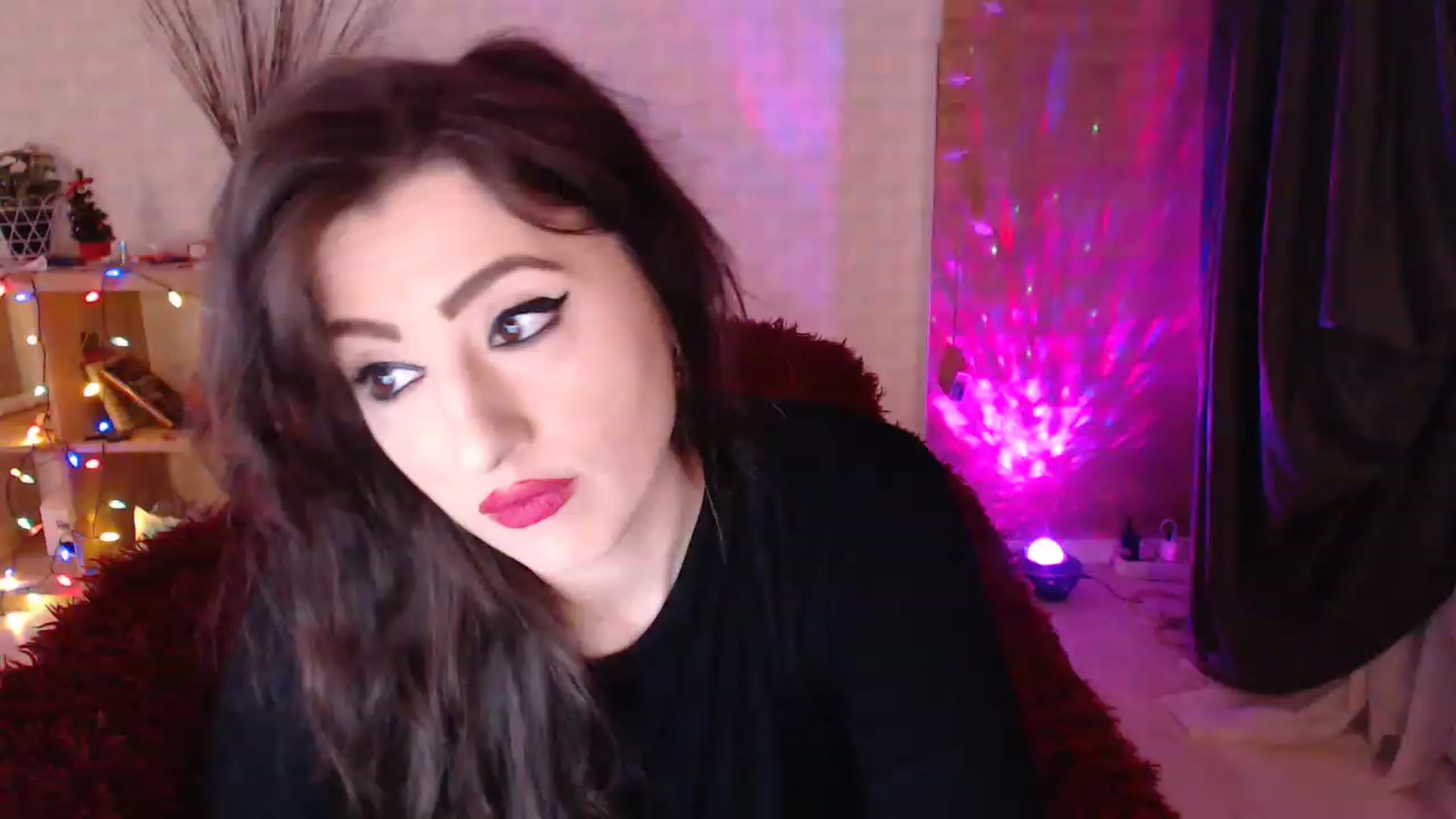 Gallery image thumbnail from HotRebbecca's myfreecams stream on, 02/07/2023, 01:03 image 17 of 20