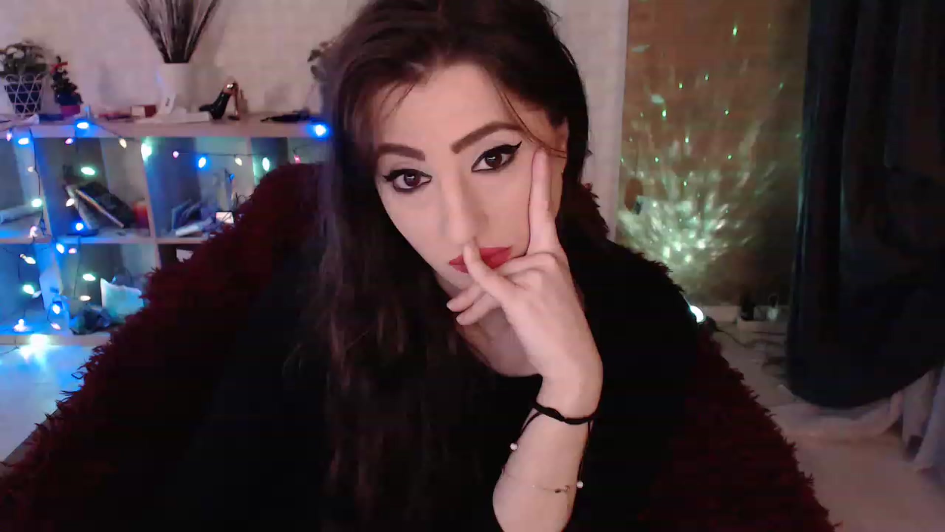 Gallery image thumbnail from HotRebbecca's myfreecams stream on, 02/07/2023, 04:13 image 3 of 20