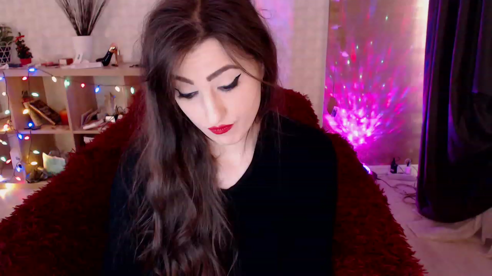 Gallery image thumbnail from HotRebbecca's myfreecams stream on, 02/07/2023, 06:57 image 2 of 20