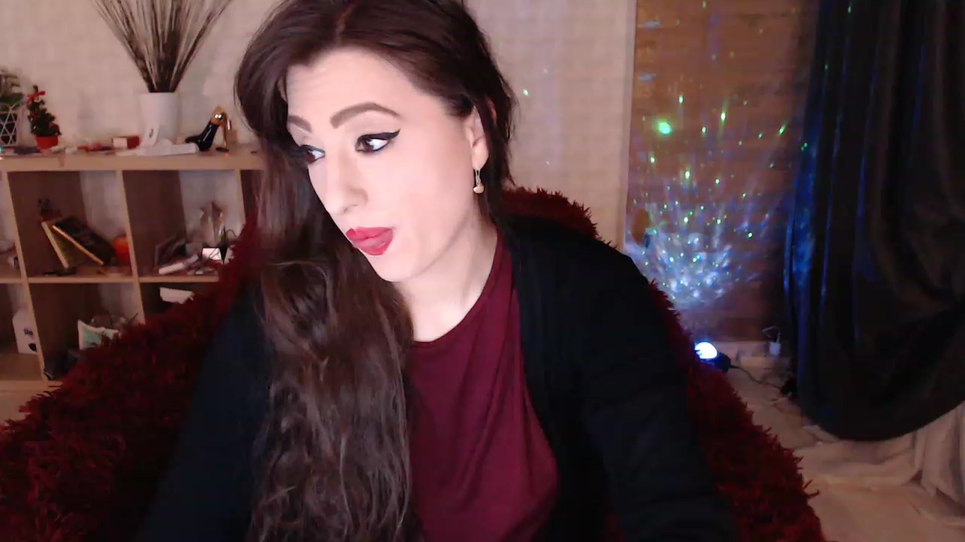 Gallery image thumbnail from HotRebbecca's myfreecams stream on, 02/12/2023, 01:25 image 2 of 20