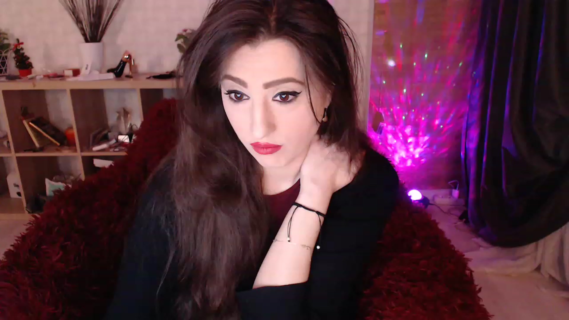 Gallery image thumbnail from HotRebbecca's myfreecams stream on, 02/12/2023, 01:58 image 10 of 20