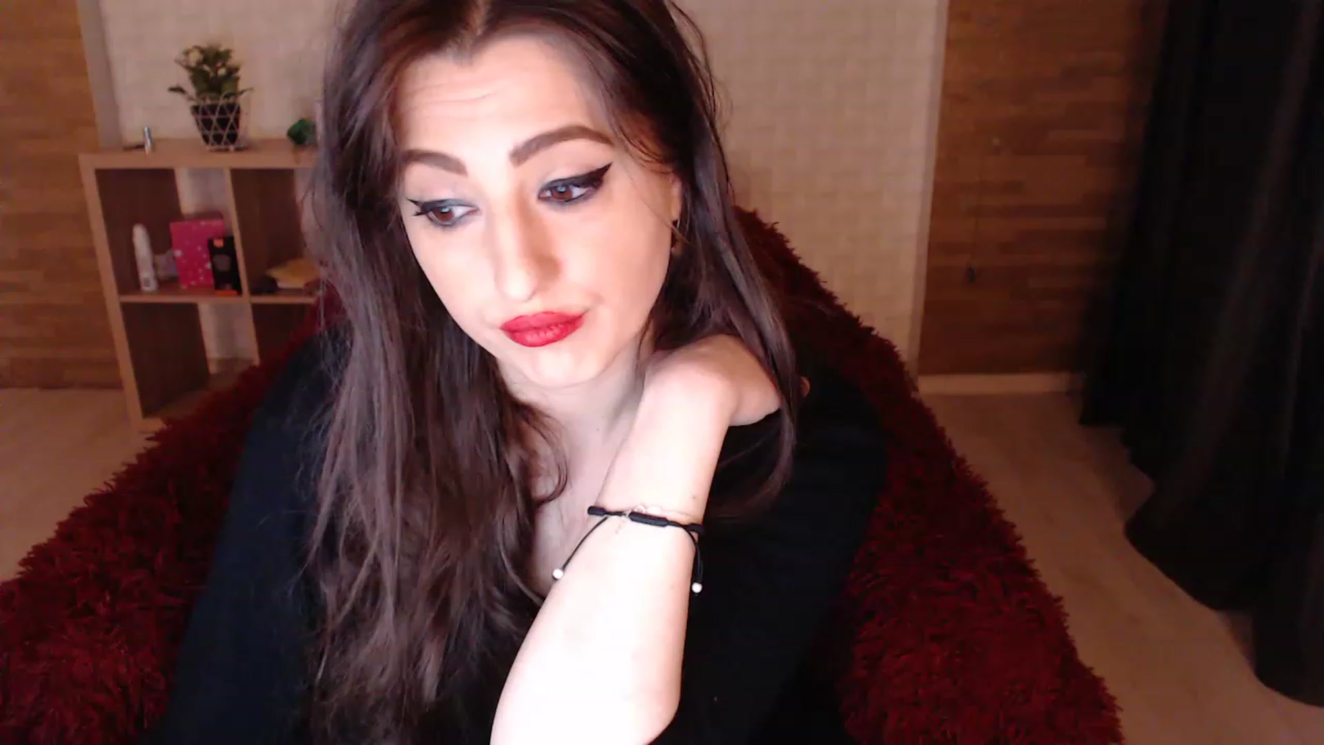 Gallery image thumbnail from HotRebbecca's myfreecams stream on, 05/04/2023, 02:38 image 10 of 20