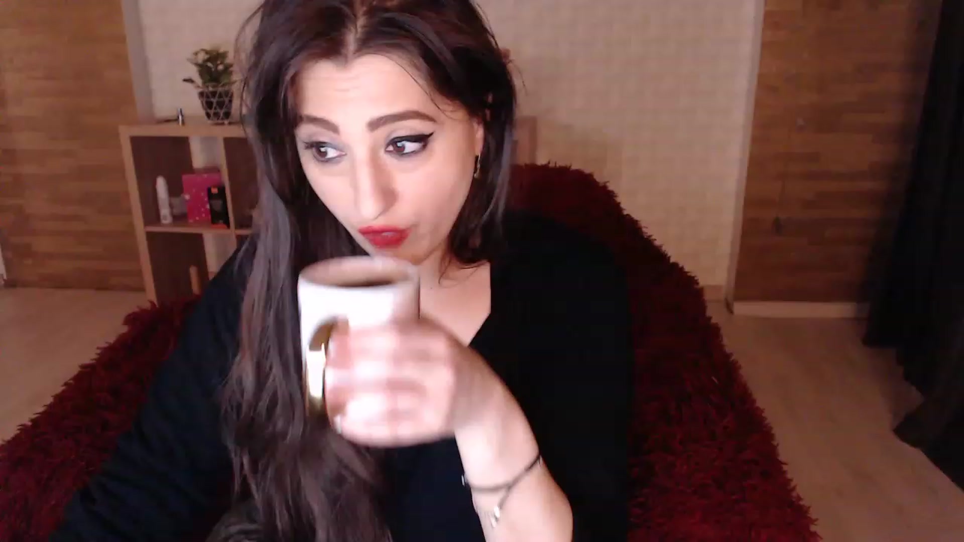 Gallery image thumbnail from HotRebbecca's myfreecams stream on, 05/04/2023, 05:56 image 6 of 20