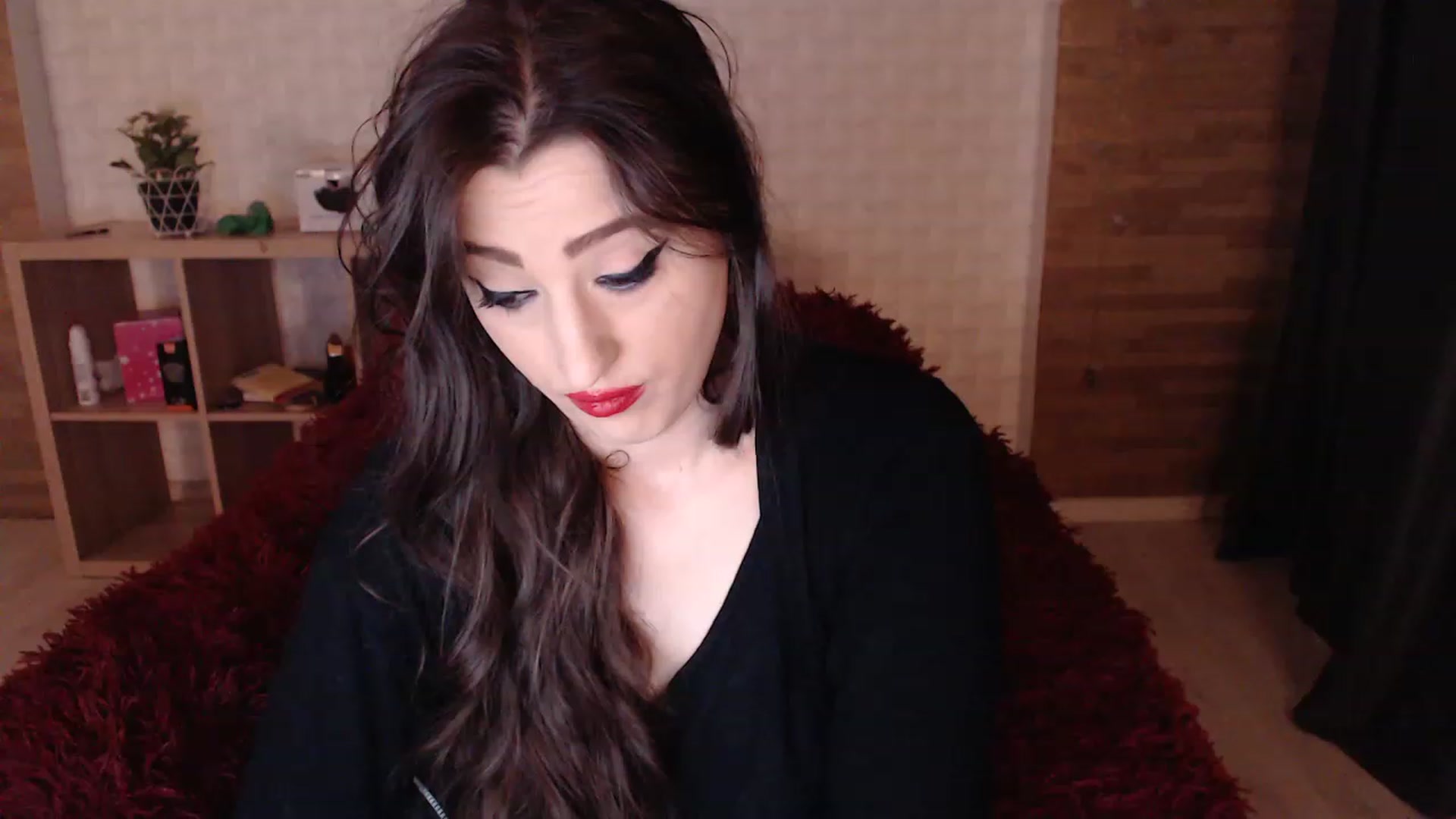 Gallery image thumbnail from HotRebbecca's myfreecams stream on, 05/06/2023, 01:27 image 17 of 20