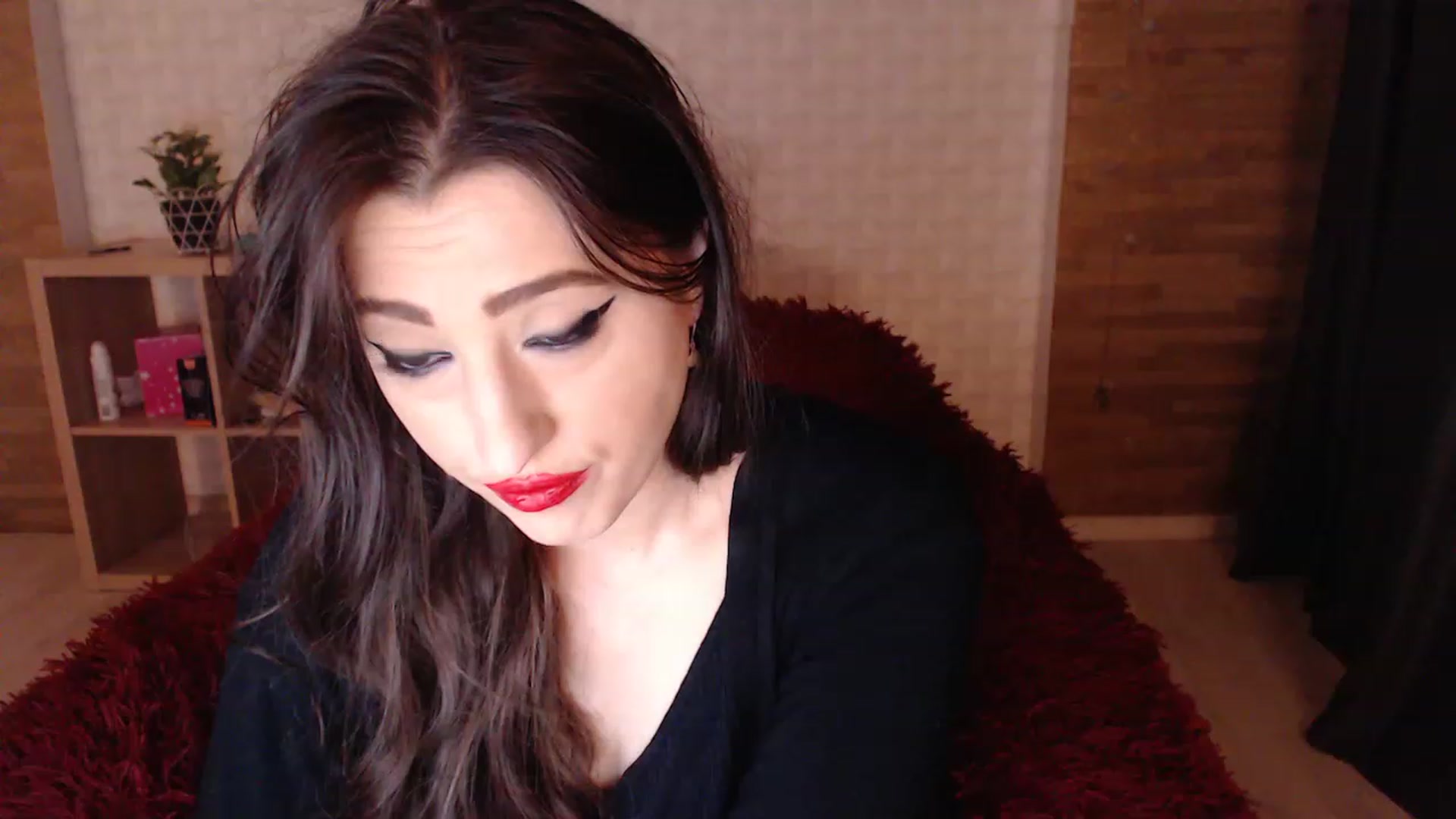 Gallery image thumbnail from HotRebbecca's myfreecams stream on, 05/06/2023, 01:27 image 3 of 20