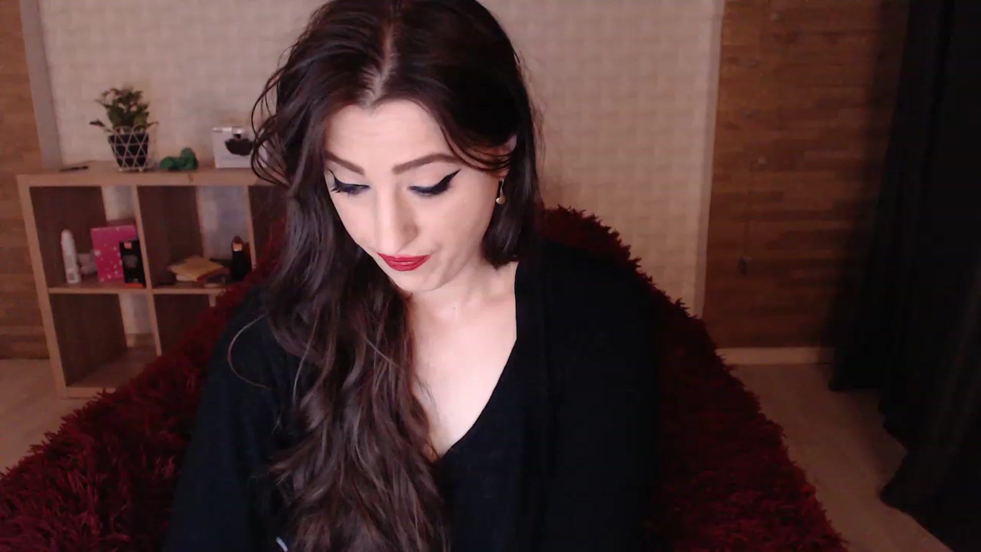 Gallery image thumbnail from HotRebbecca's myfreecams stream on, 05/06/2023, 01:27 image 2 of 20