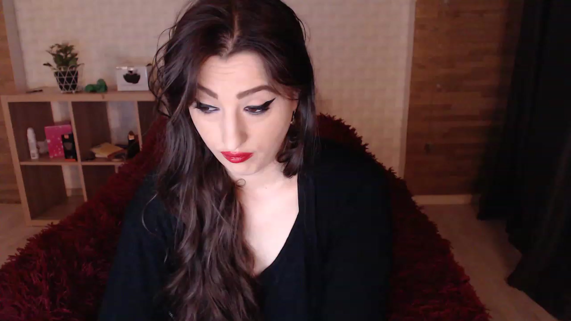 Gallery image thumbnail from HotRebbecca's myfreecams stream on, 05/06/2023, 01:27 image 16 of 20