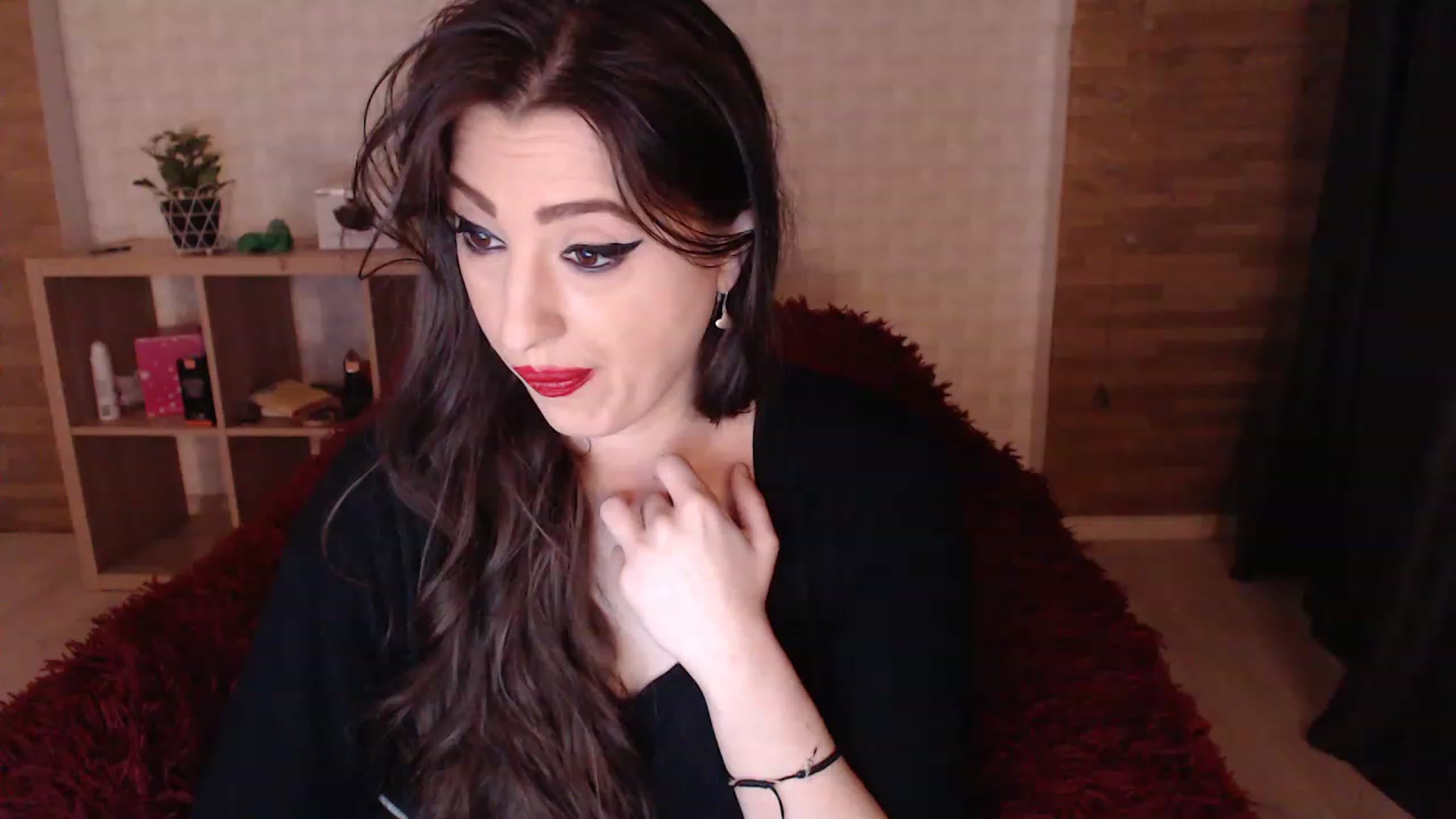 Gallery image thumbnail from HotRebbecca's myfreecams stream on, 05/06/2023, 01:27 image 5 of 20