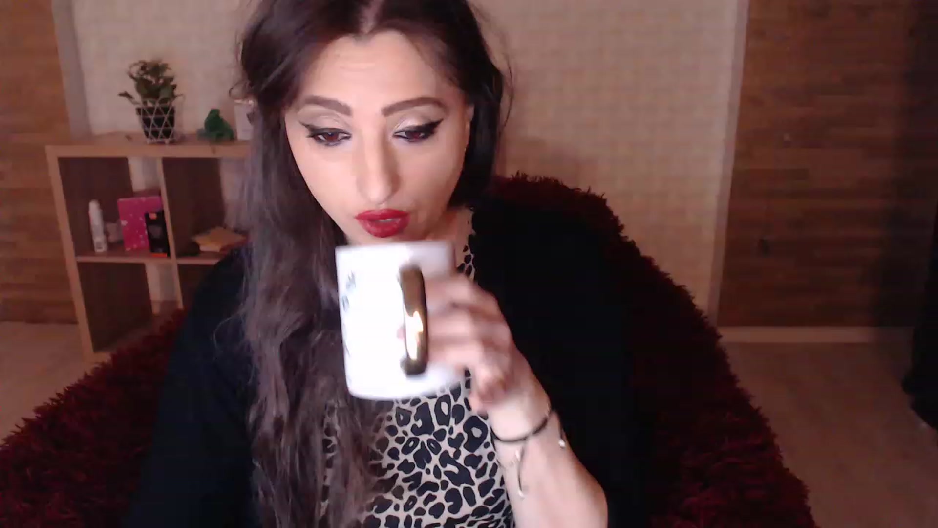 Gallery image thumbnail from HotRebbecca's myfreecams stream on, 05/19/2023, 24:24 image 17 of 20