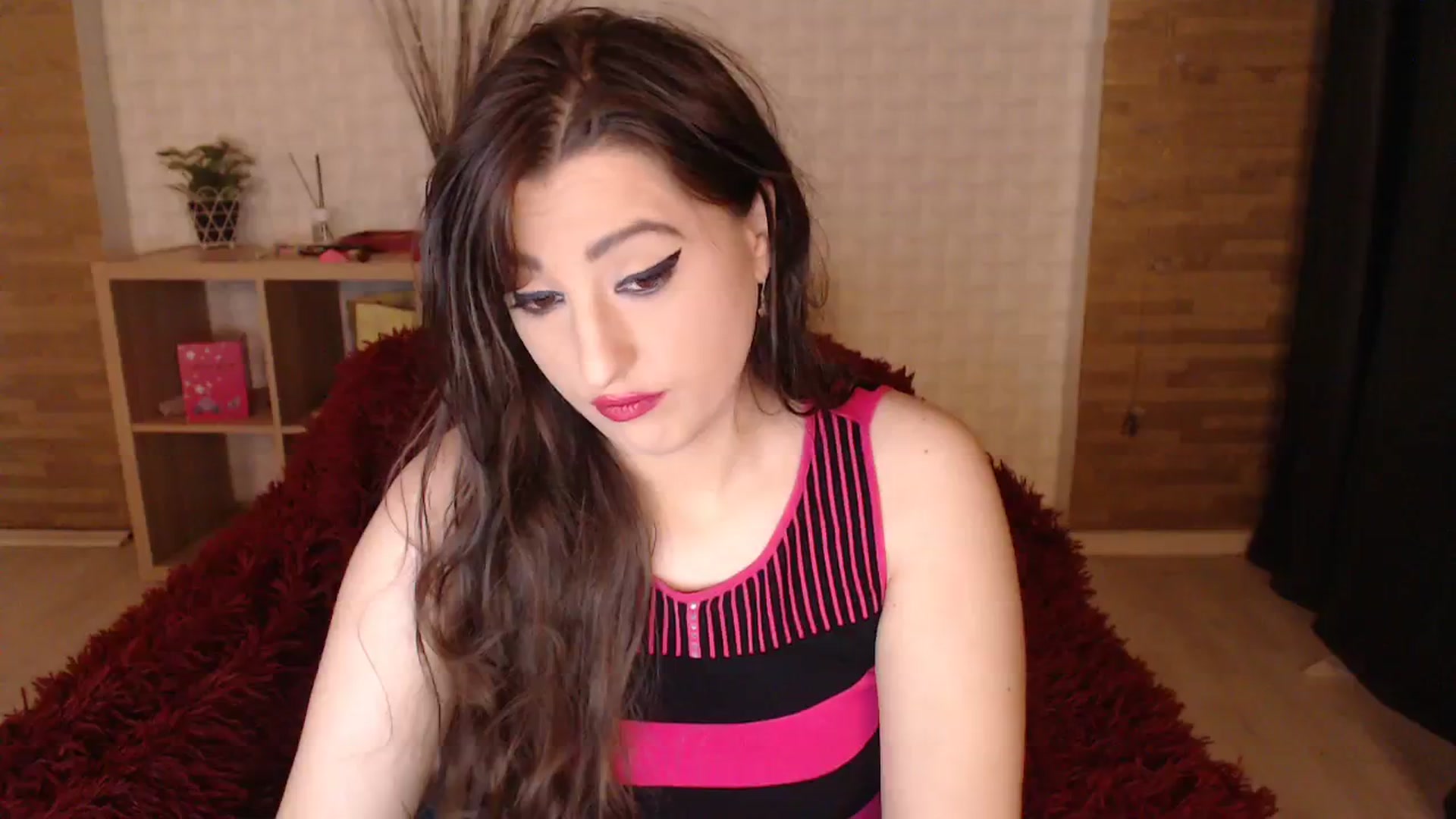 Gallery image thumbnail from HotRebbecca's myfreecams stream on, 11/04/2023, 06:19 image 4 of 20