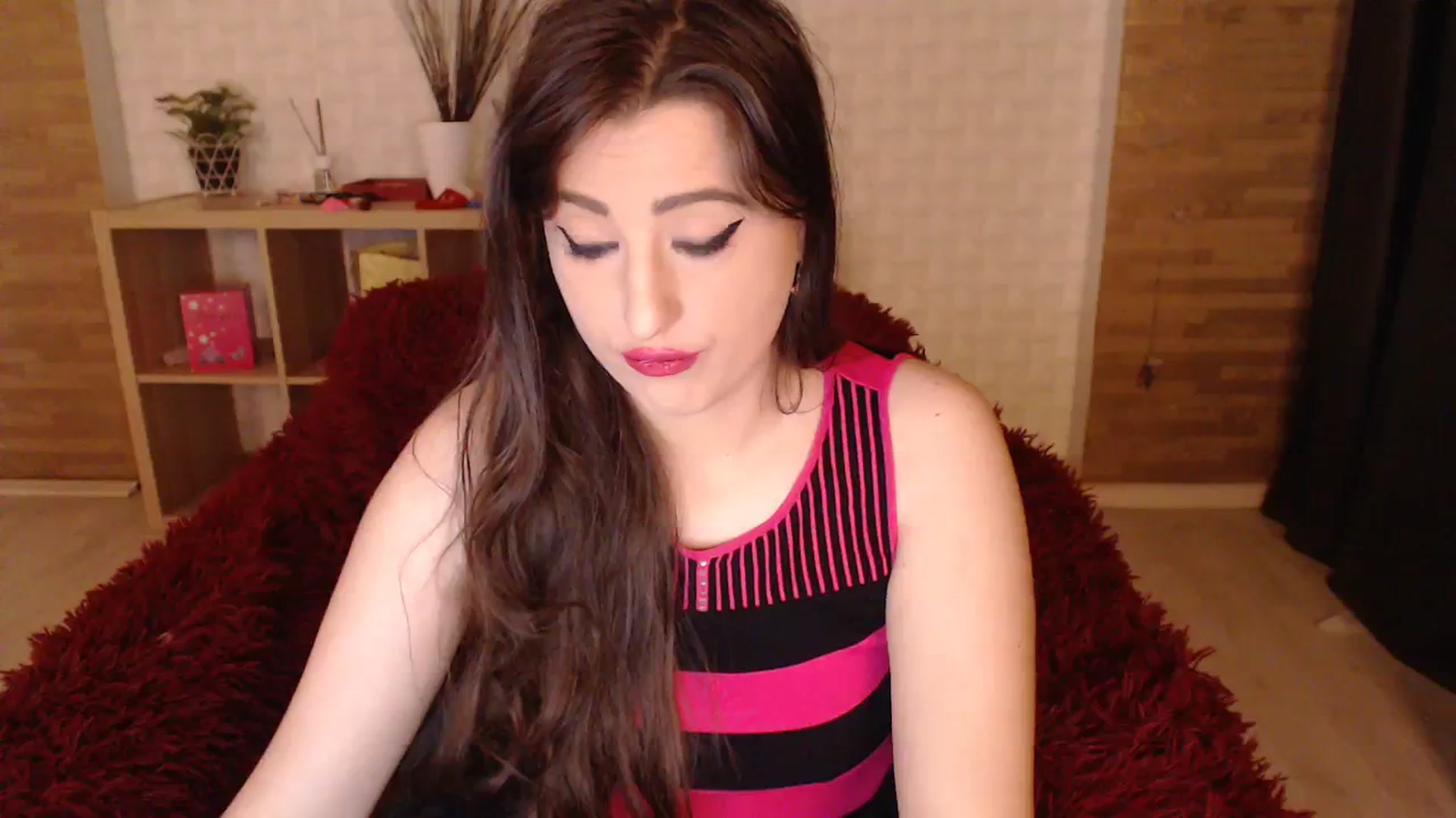 Gallery image thumbnail from HotRebbecca's myfreecams stream on, 11/04/2023, 07:01 image 13 of 20