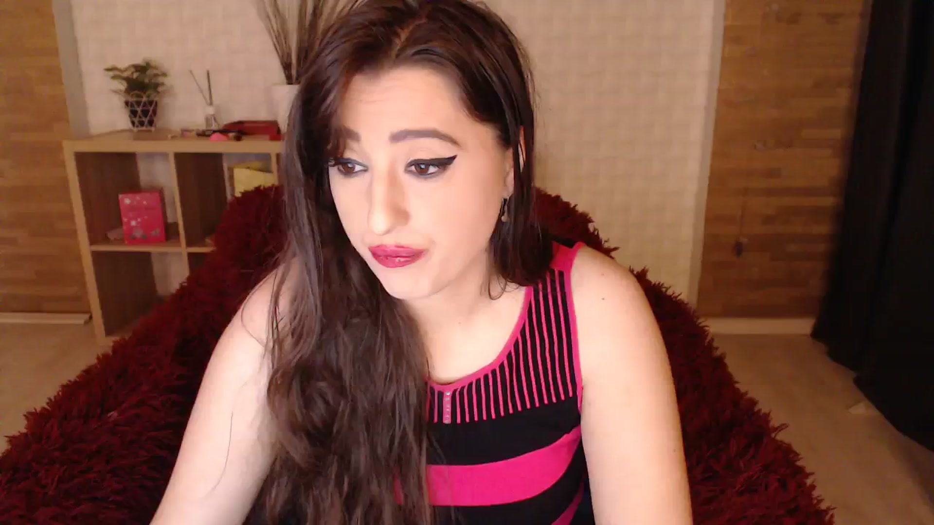 Gallery image thumbnail from HotRebbecca's myfreecams stream on, 11/04/2023, 07:01 image 1 of 20