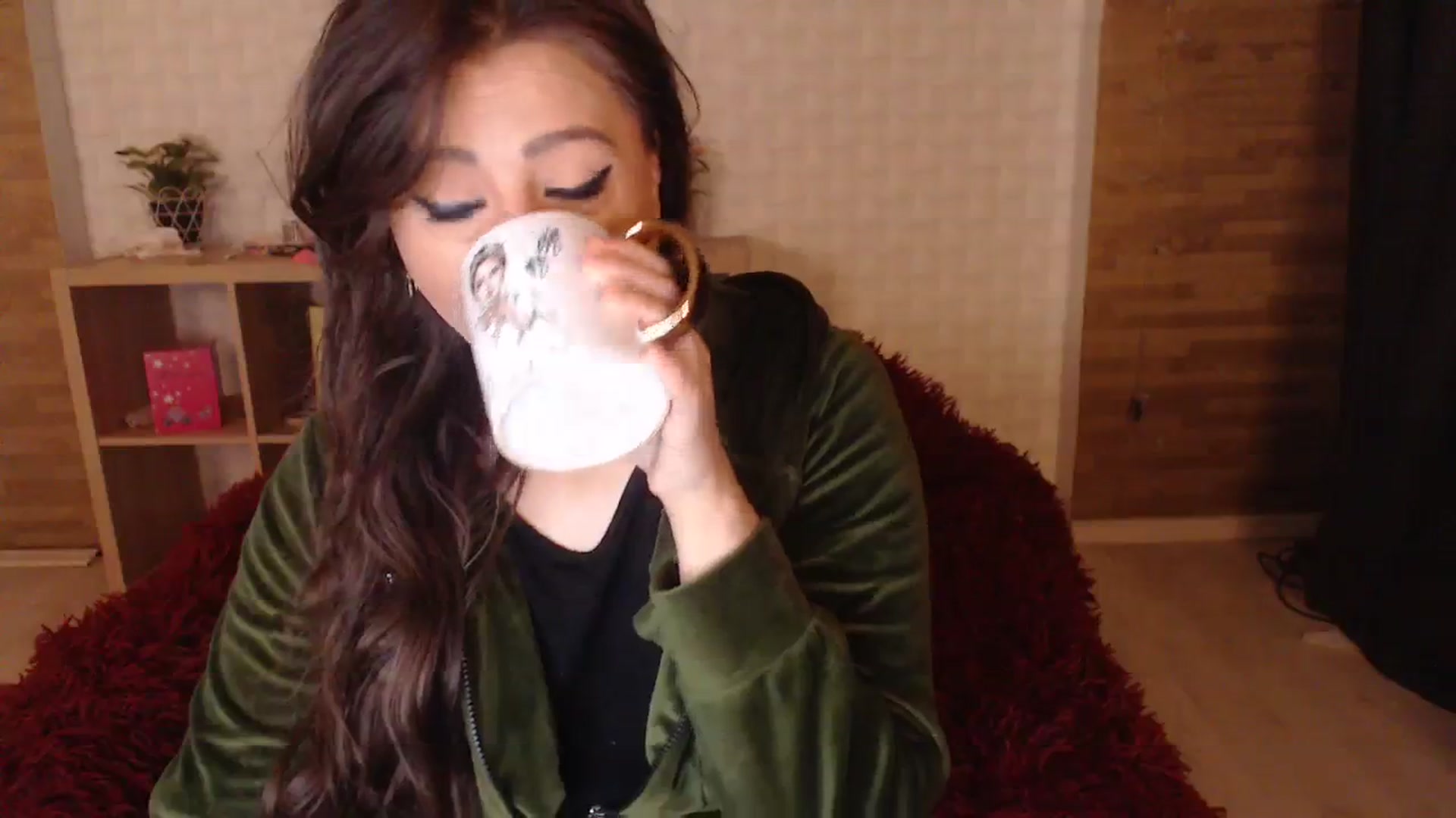Gallery image thumbnail from HotRebbecca's myfreecams stream on, 11/13/2023, 03:45 image 3 of 20