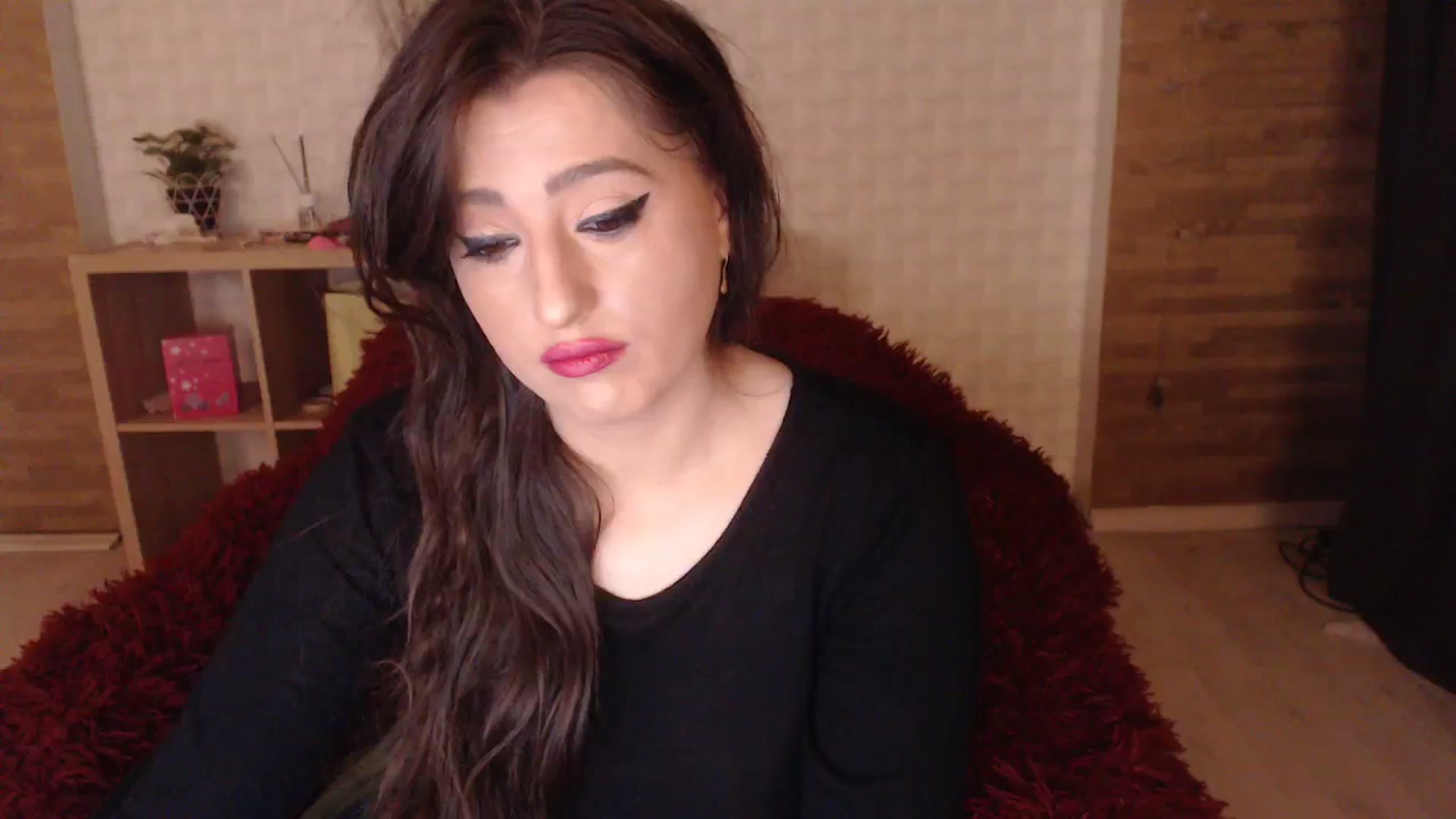 Gallery image thumbnail from HotRebbecca's myfreecams stream on, 11/13/2023, 04:13 image 17 of 20