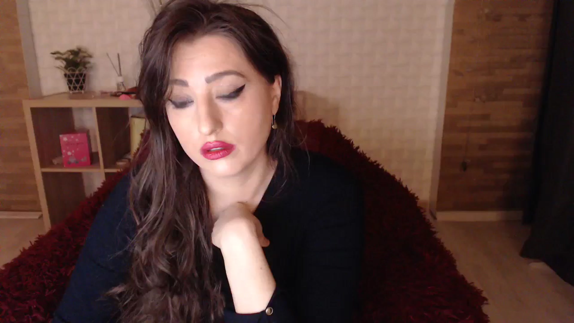 Gallery image thumbnail from HotRebbecca's myfreecams stream on, 11/18/2023, 05:02 image 6 of 20