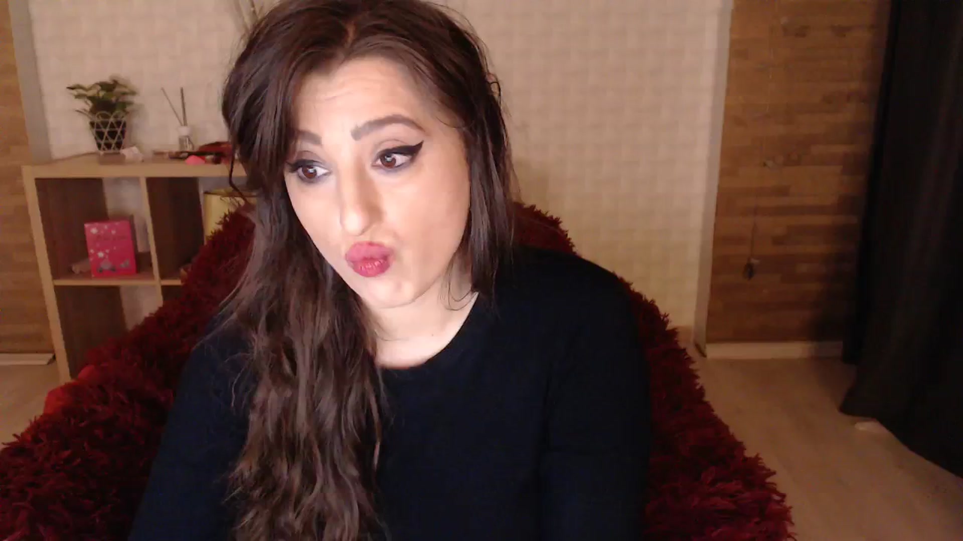 Gallery image thumbnail from HotRebbecca's myfreecams stream on, 11/18/2023, 08:10 image 2 of 20