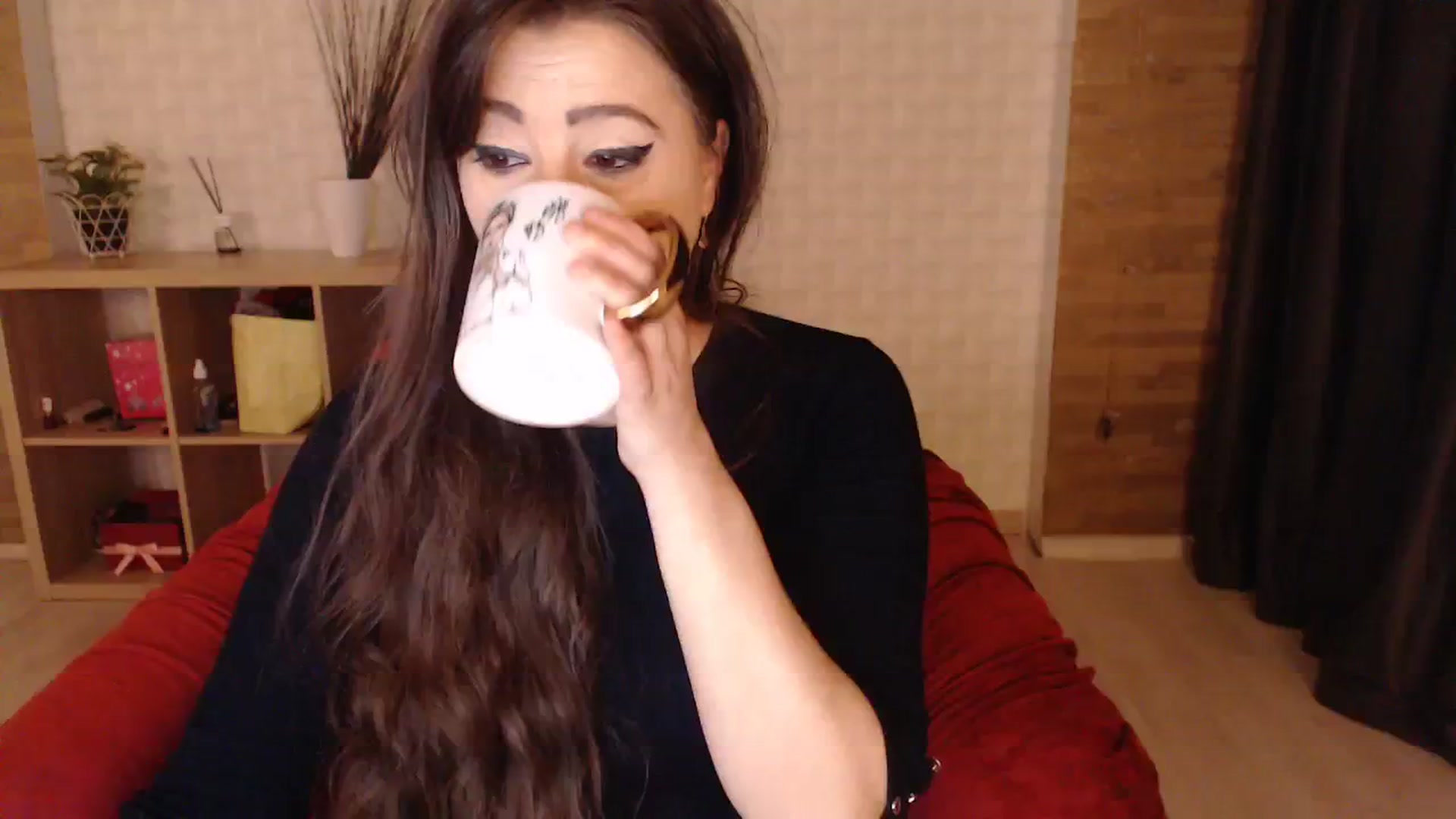 Gallery image thumbnail from HotRebbecca's myfreecams stream on, 11/22/2023, 05:27 image 2 of 20