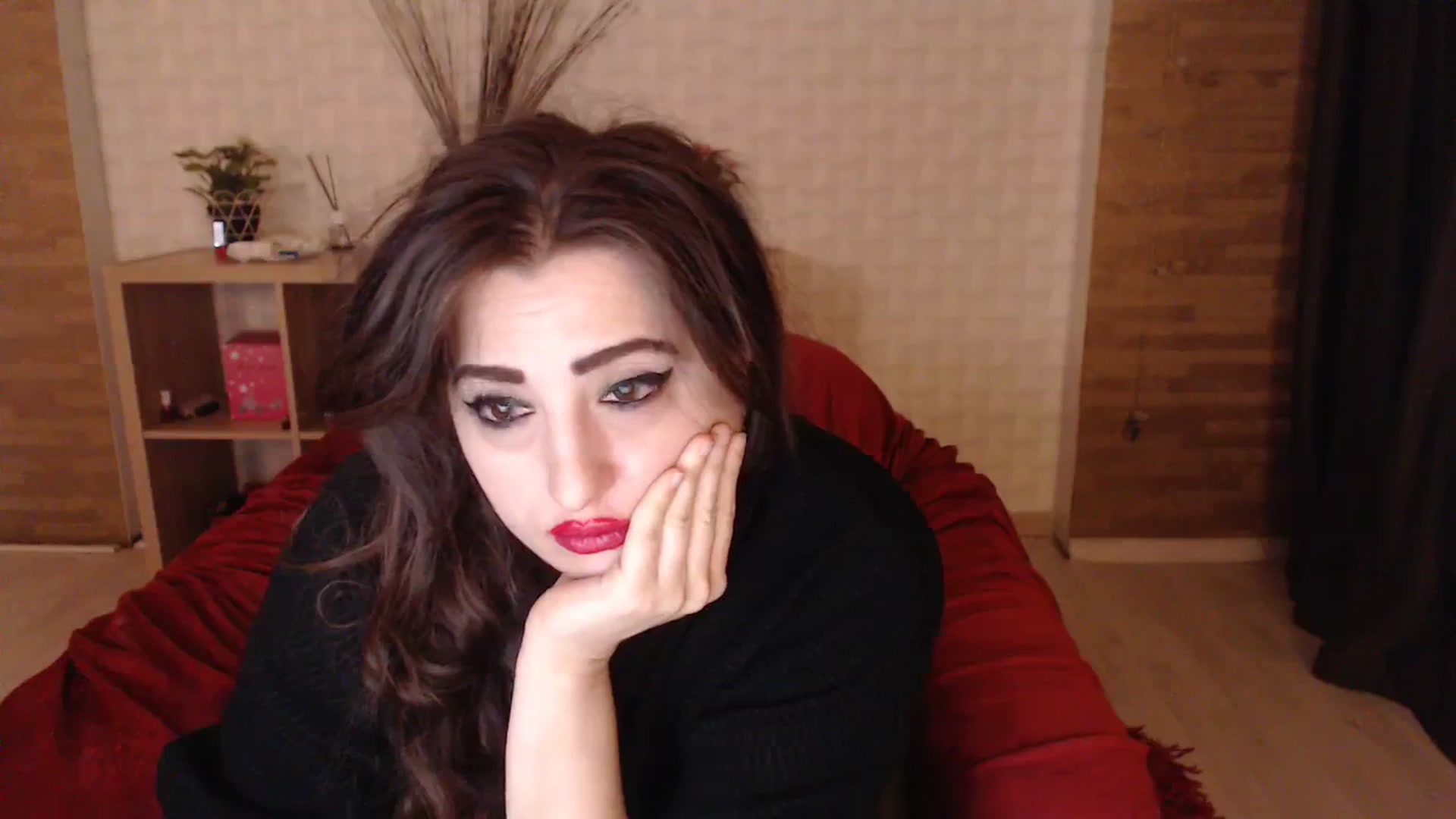 Gallery image thumbnail from HotRebbecca's myfreecams stream on, 12/06/2023, 05:01 image 12 of 20