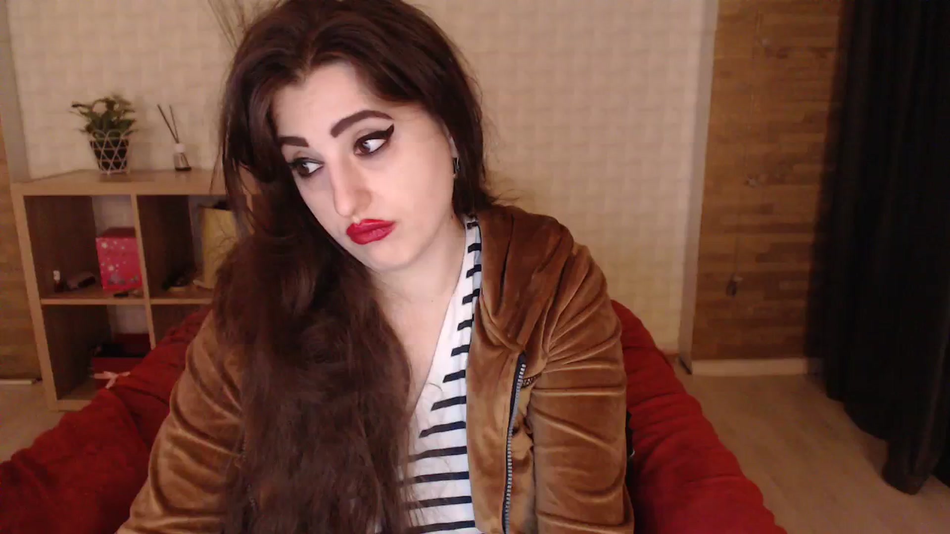 Gallery image thumbnail from HotRebbecca's myfreecams stream on, 12/09/2023, 06:47 image 2 of 20