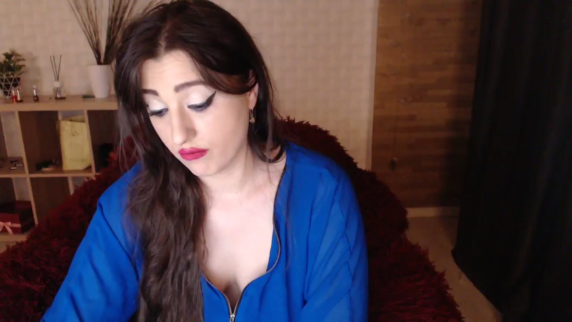 Gallery image thumbnail from HotRebbecca's myfreecams stream on, 04/17/2024, 01:45 image 10 of 20
