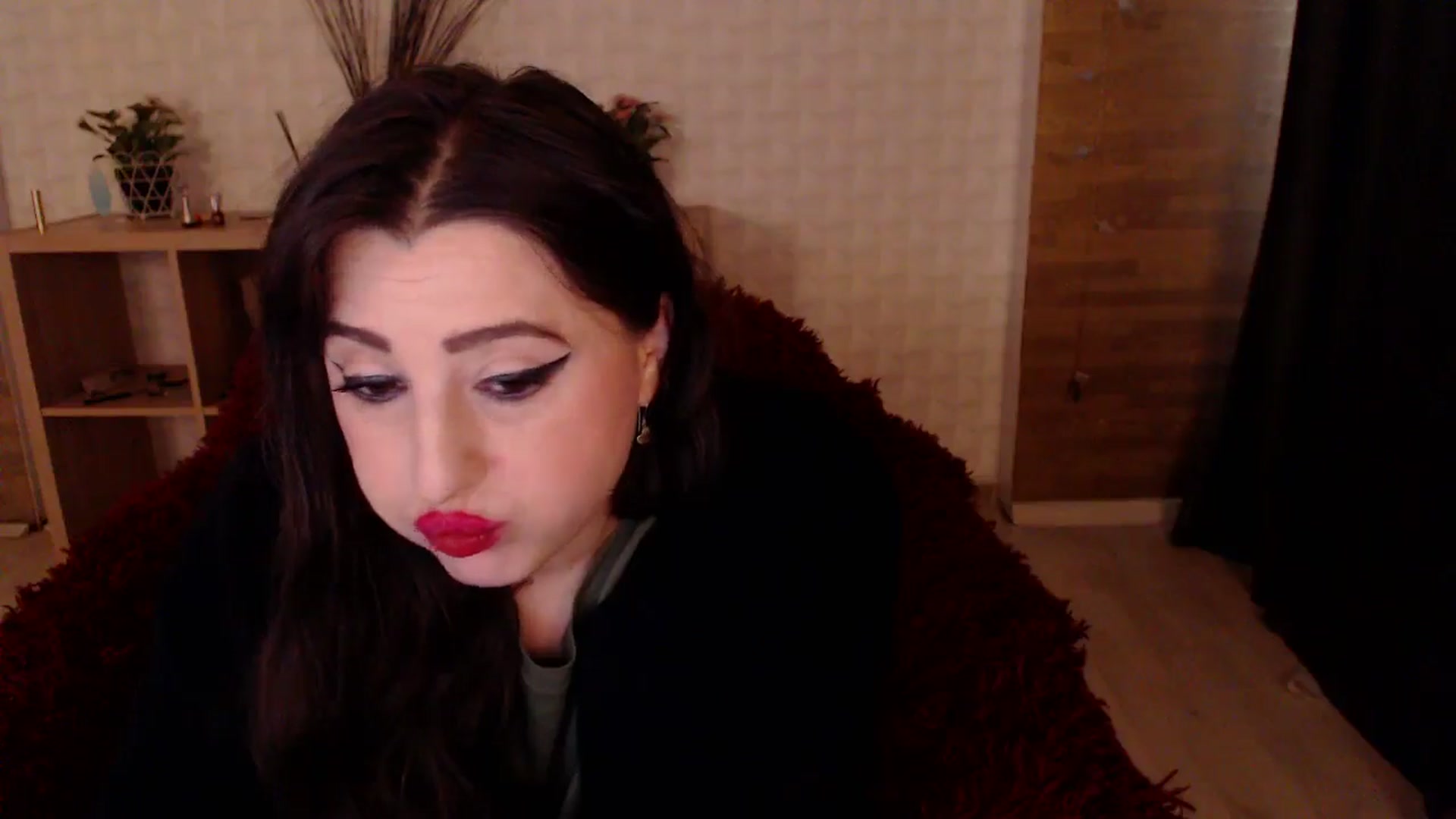Gallery image thumbnail from HotRebbecca's myfreecams stream on, 05/16/2024, 07:00 image 18 of 20