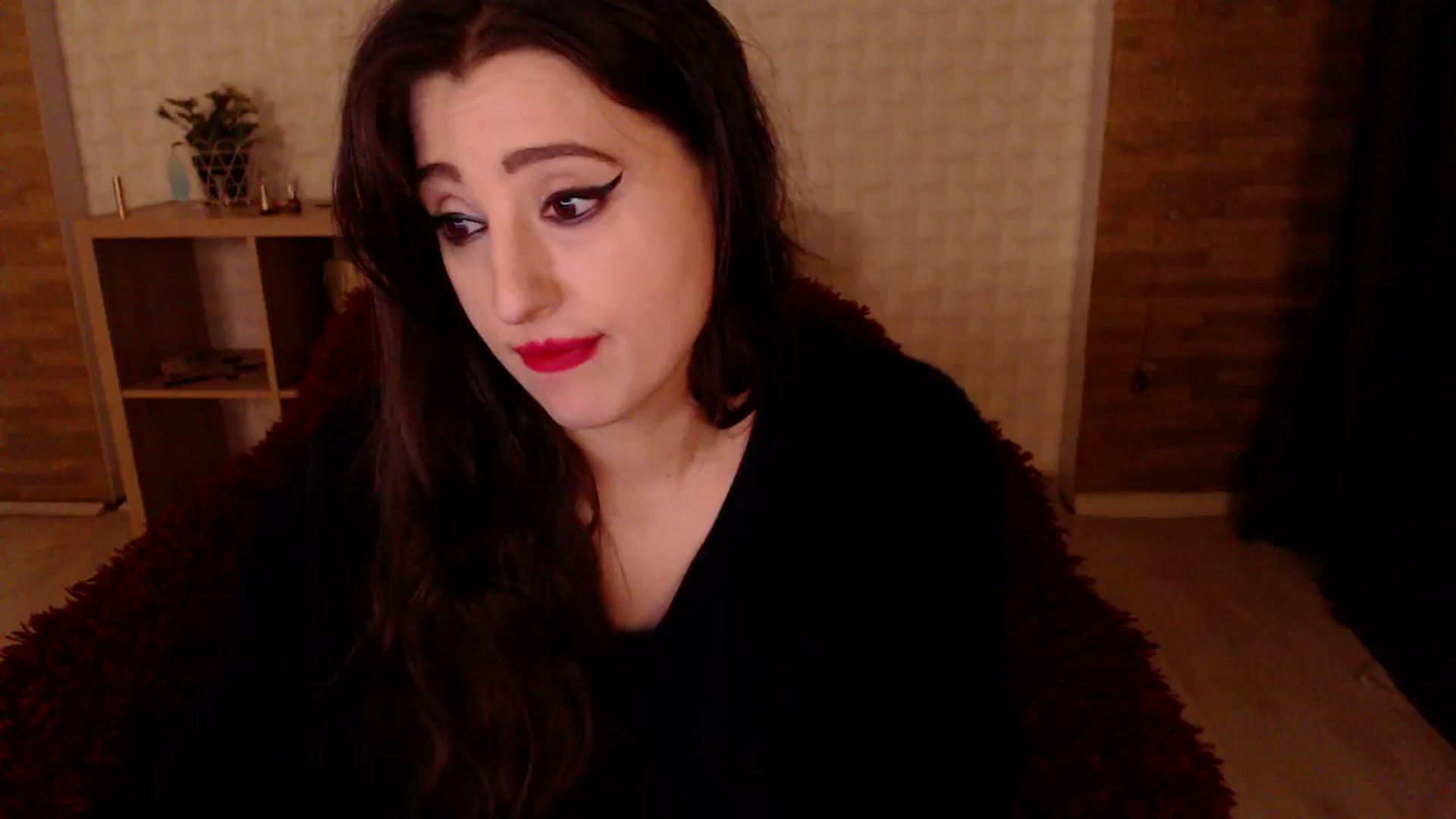 Gallery image thumbnail from HotRebbecca's myfreecams stream on, 05/17/2024, 02:57 image 1 of 20