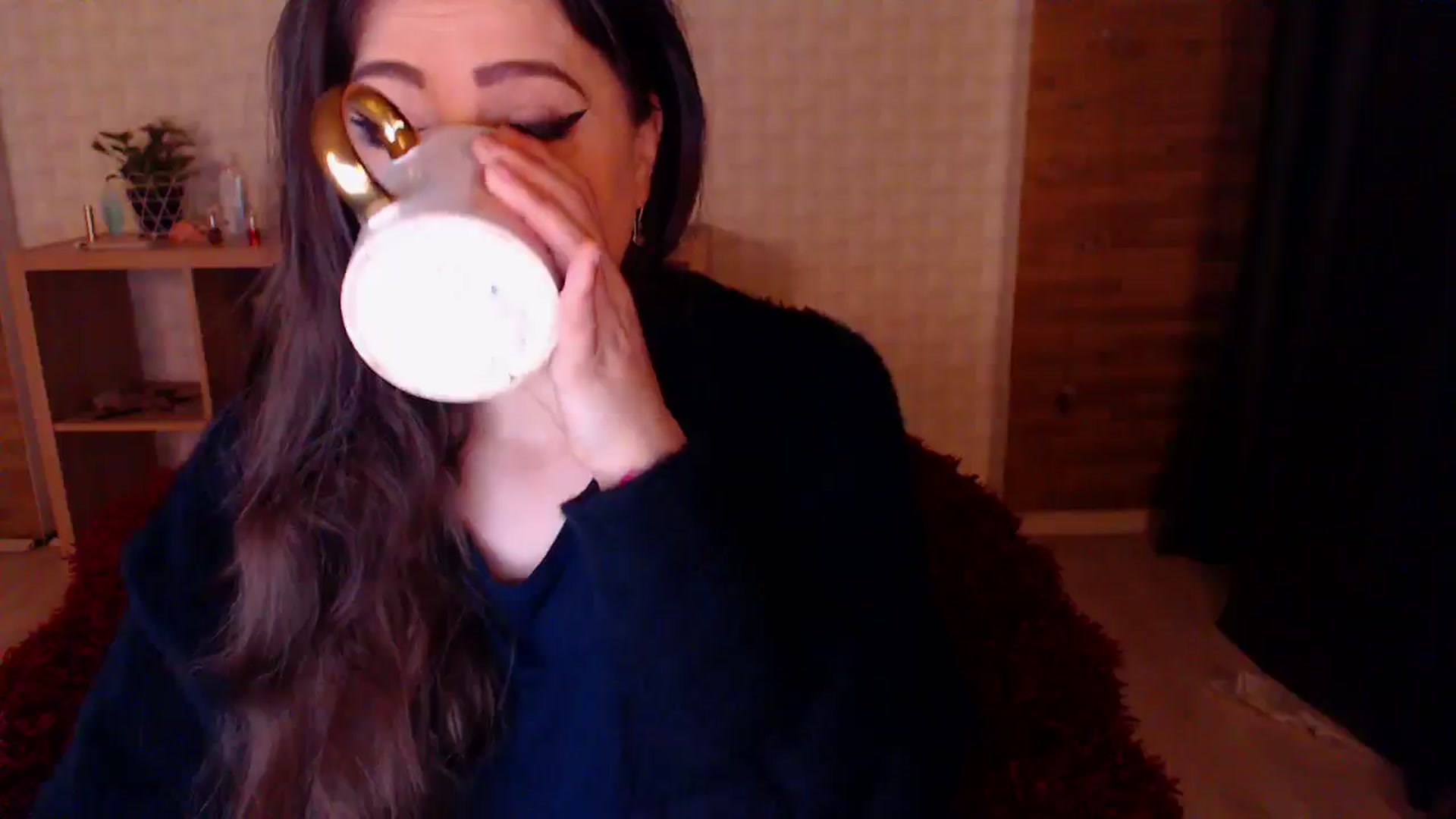 Gallery image thumbnail from HotRebbecca's myfreecams stream on, 05/20/2024, 02:52 image 9 of 20