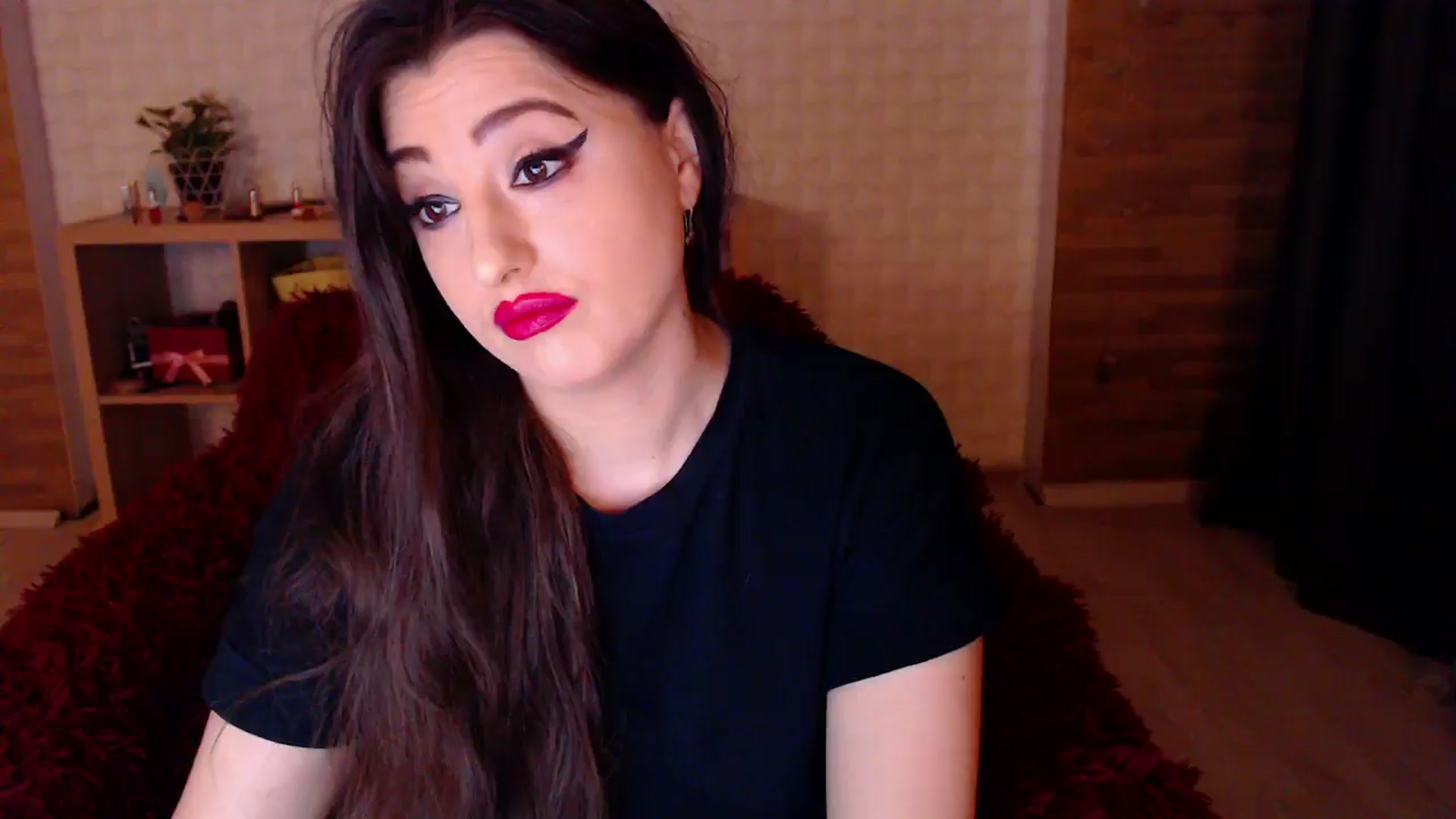 Gallery image thumbnail from HotRebbecca's myfreecams stream on, 05/26/2024, 02:30 image 2 of 20