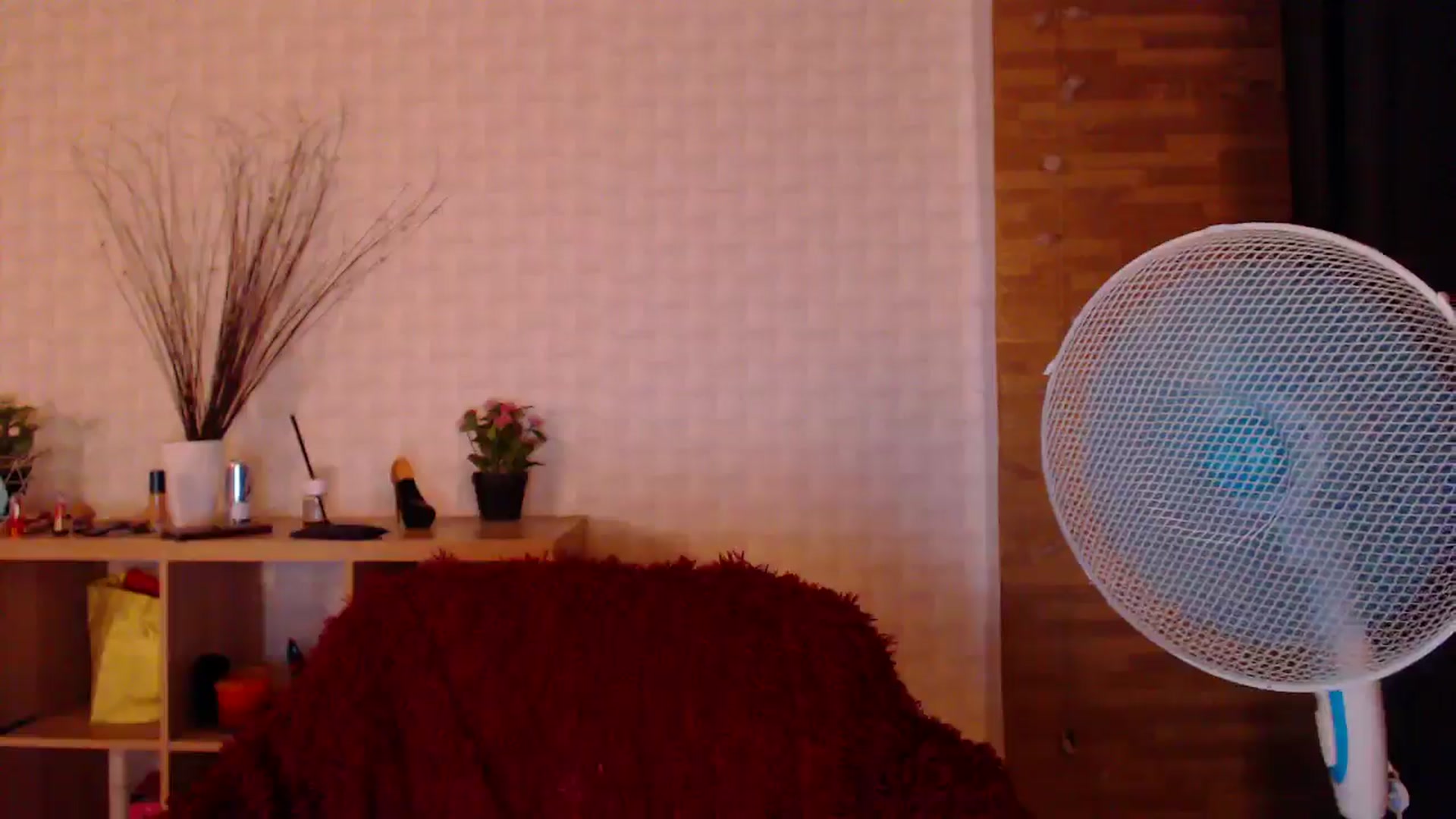 Gallery image thumbnail from HotRebbecca's myfreecams stream on, 08/17/2024, 02:03 image 2 of 20