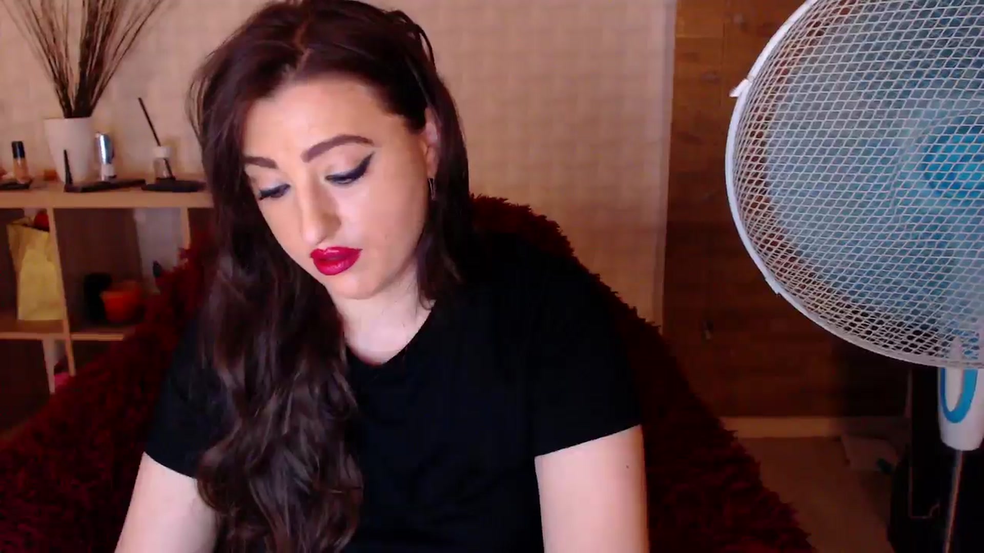 Gallery image thumbnail from HotRebbecca's myfreecams stream on, 08/18/2024, 02:59 image 10 of 20