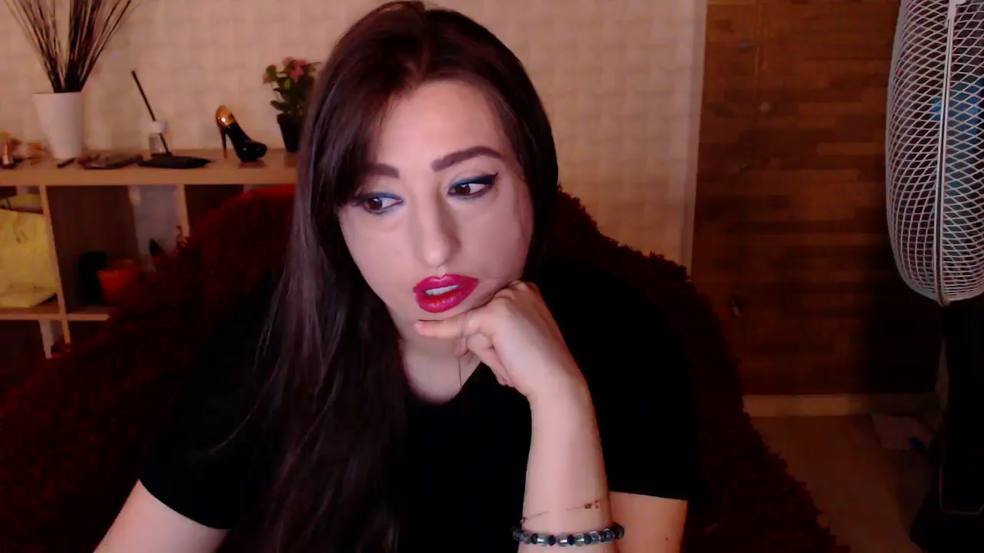 Gallery image thumbnail from HotRebbecca's myfreecams stream on, 08/25/2024, 03:53 image 9 of 20