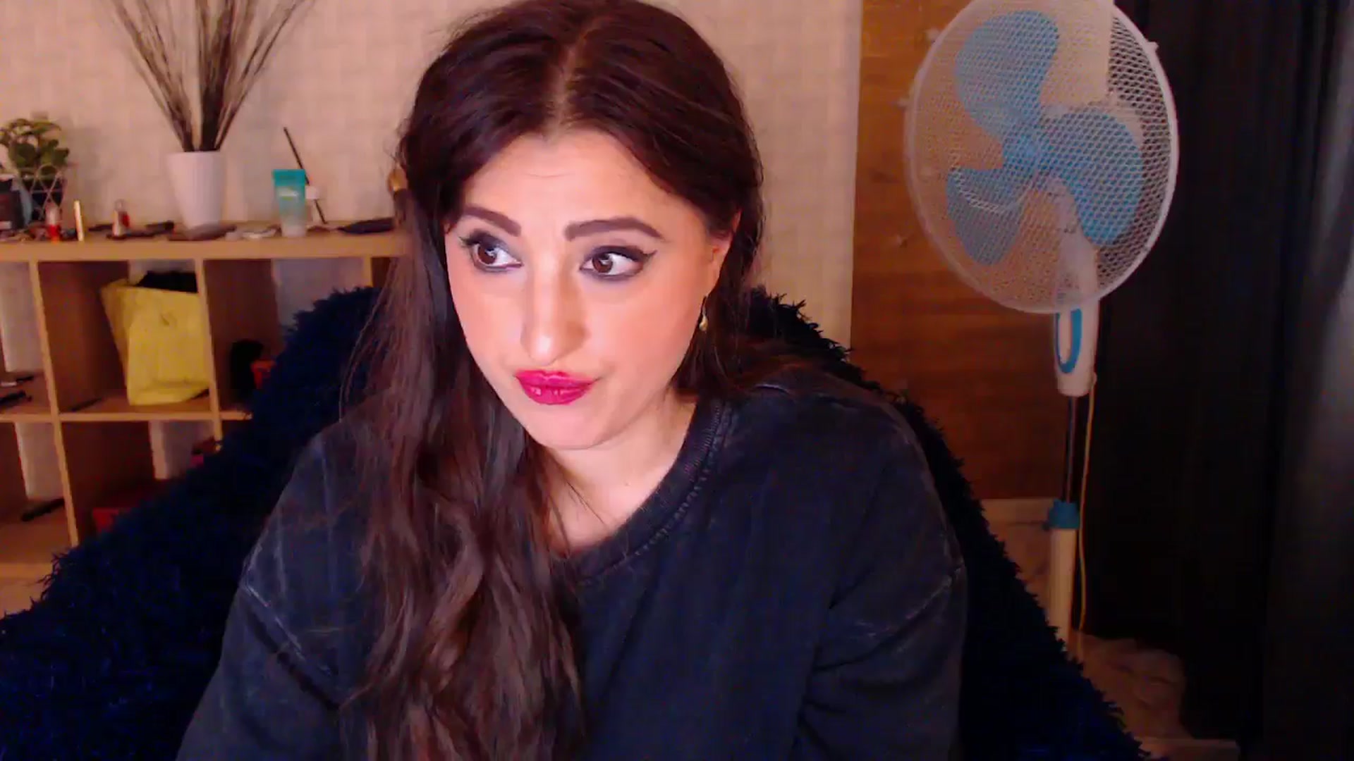 Gallery image thumbnail from HotRebbecca's myfreecams stream on, 09/19/2024, 06:35 image 13 of 20