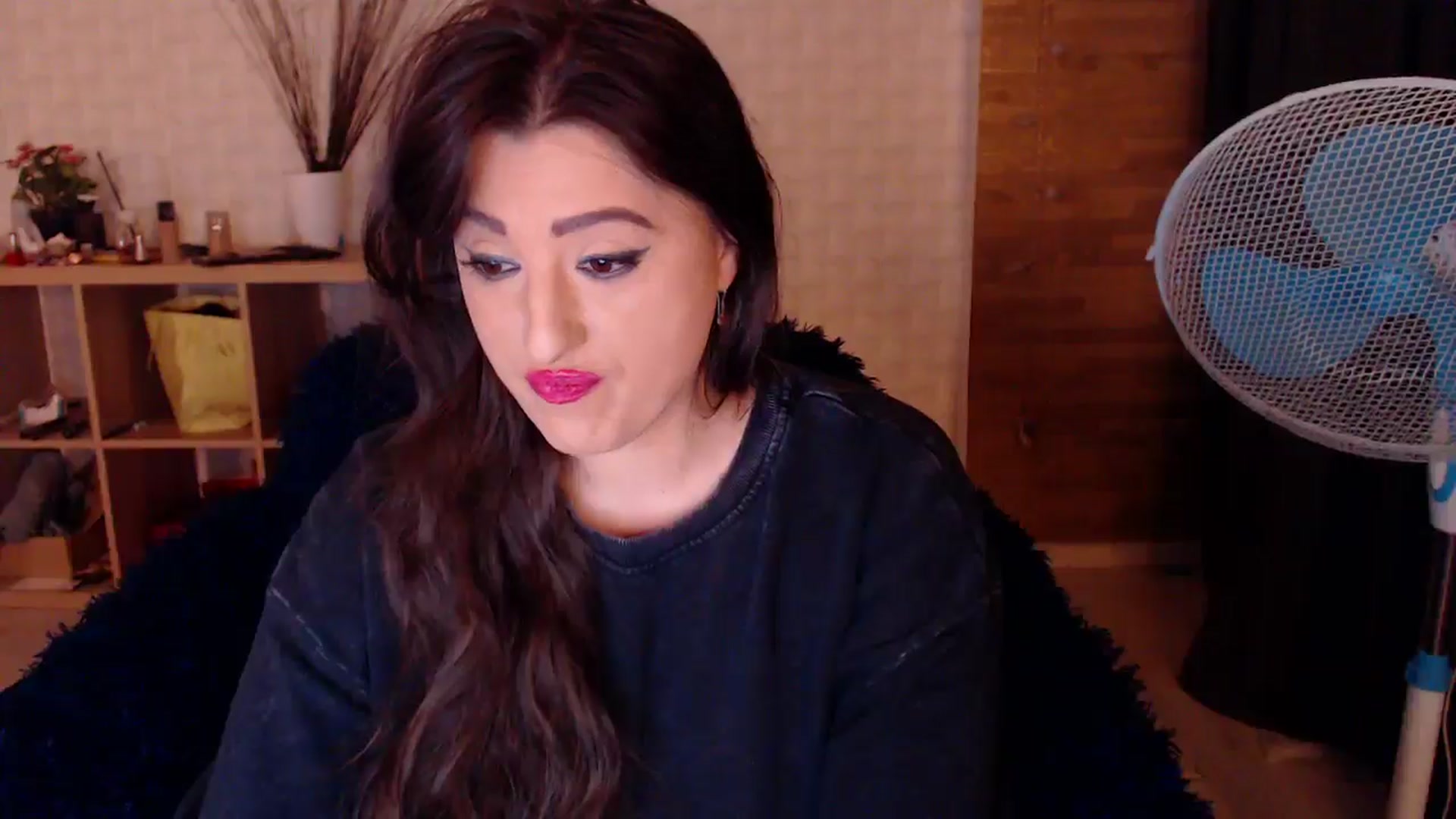 Gallery image thumbnail from HotRebbecca's myfreecams stream on, 10/13/2024, 04:06 image 17 of 20