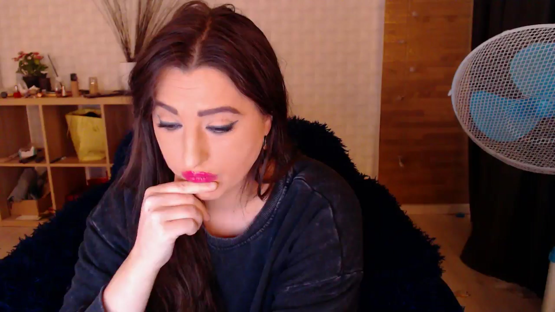 Gallery image thumbnail from HotRebbecca's myfreecams stream on, 10/13/2024, 06:03 image 18 of 20