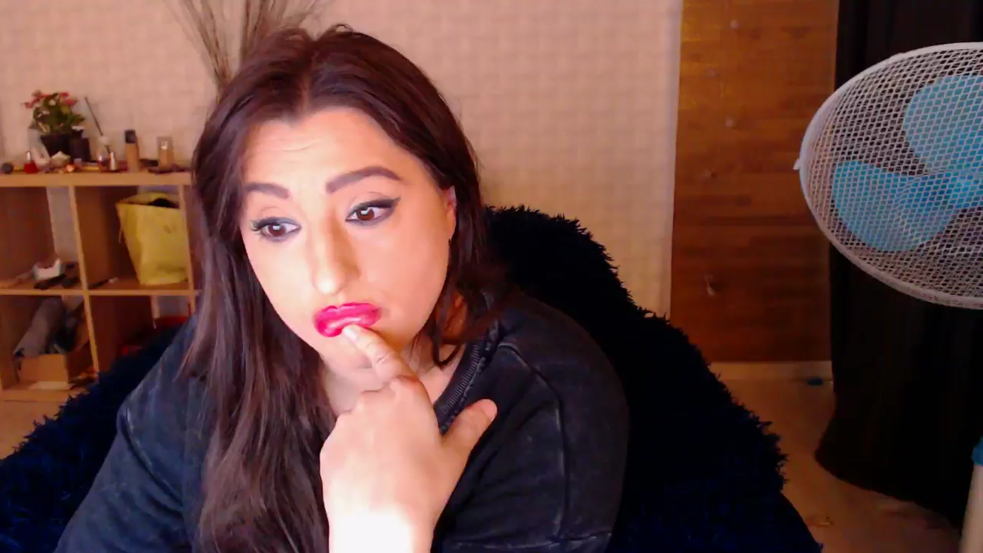 Gallery image thumbnail from HotRebbecca's myfreecams stream on, 10/13/2024, 06:03 image 16 of 20