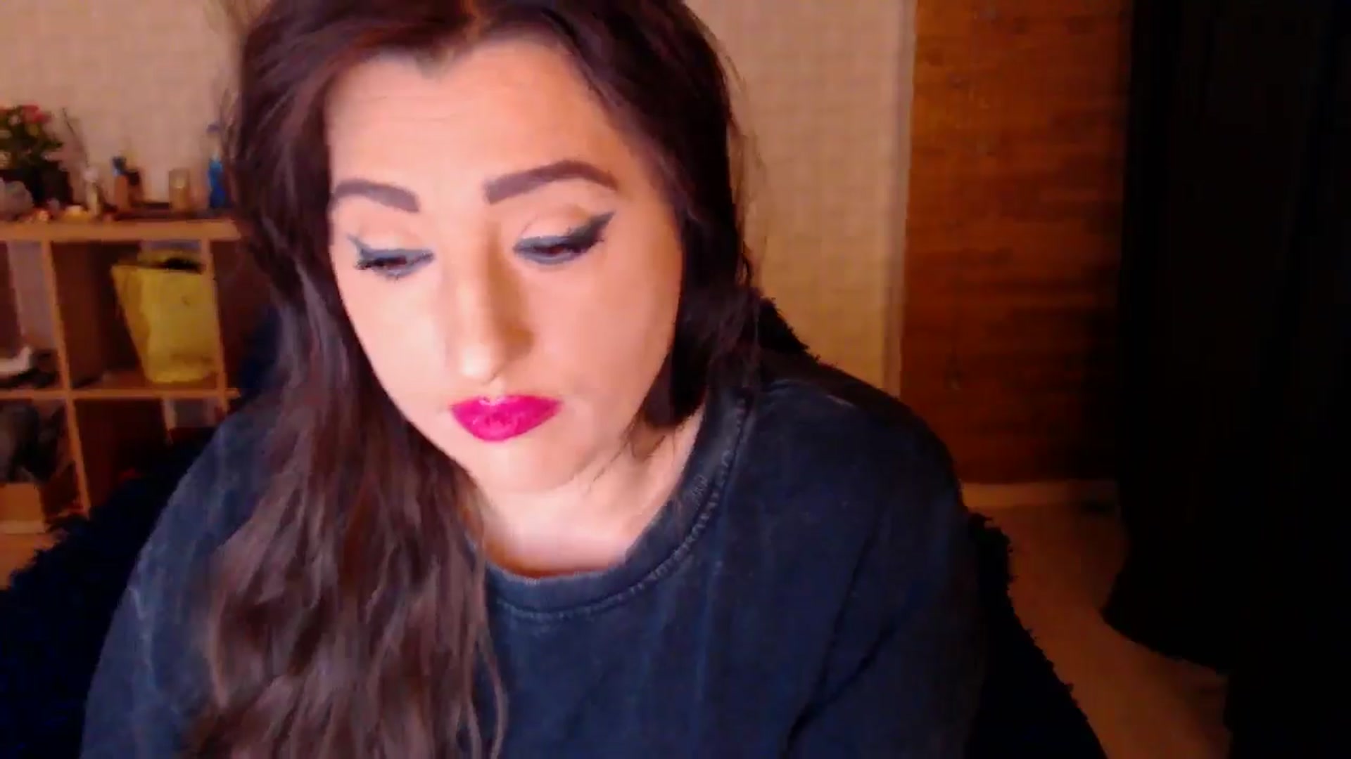 Gallery image thumbnail from HotRebbecca's myfreecams stream on, 10/16/2024, 06:31 image 12 of 20