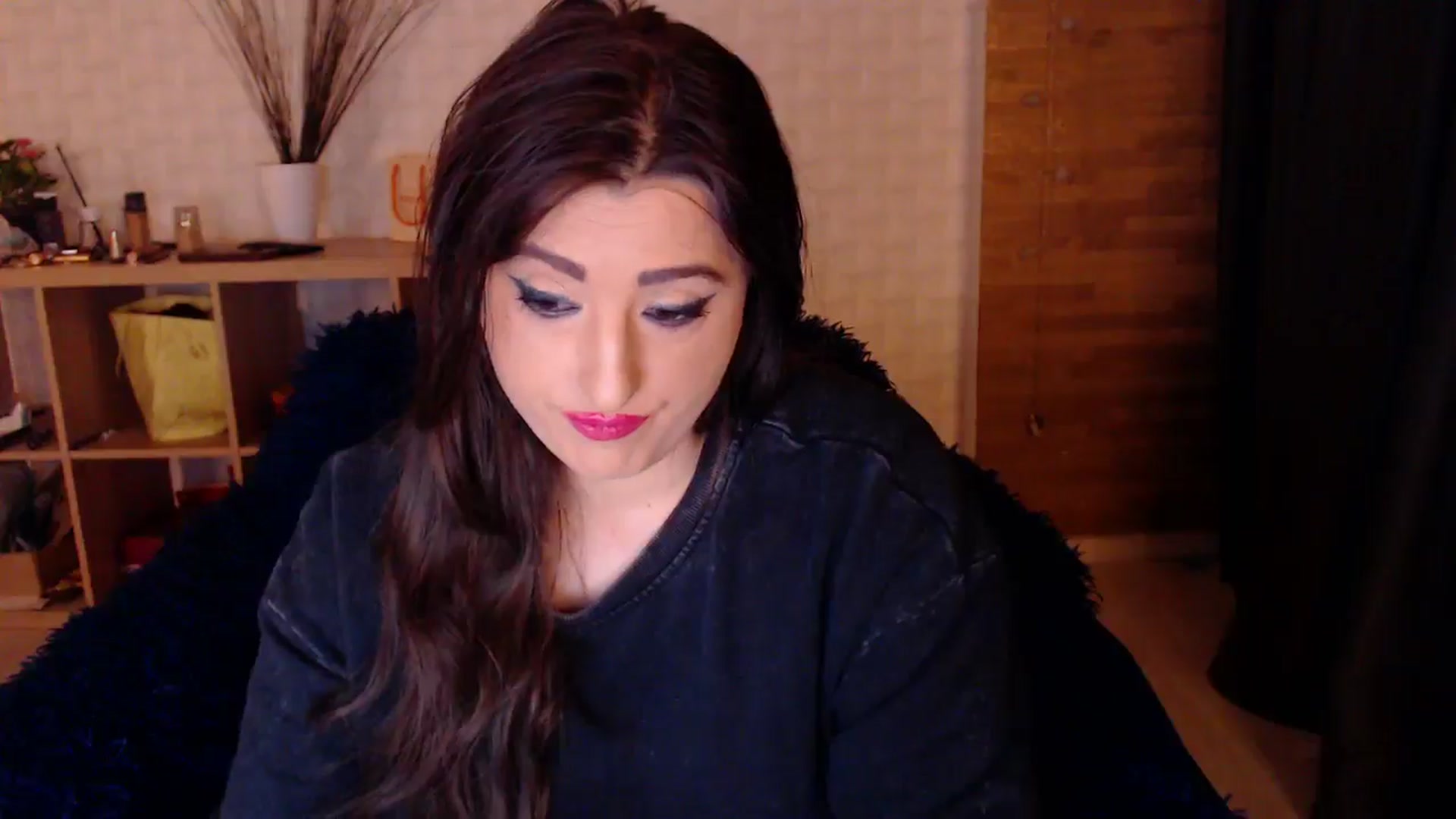 Gallery image thumbnail from HotRebbecca's myfreecams stream on, 10/17/2024, 03:43 image 19 of 20