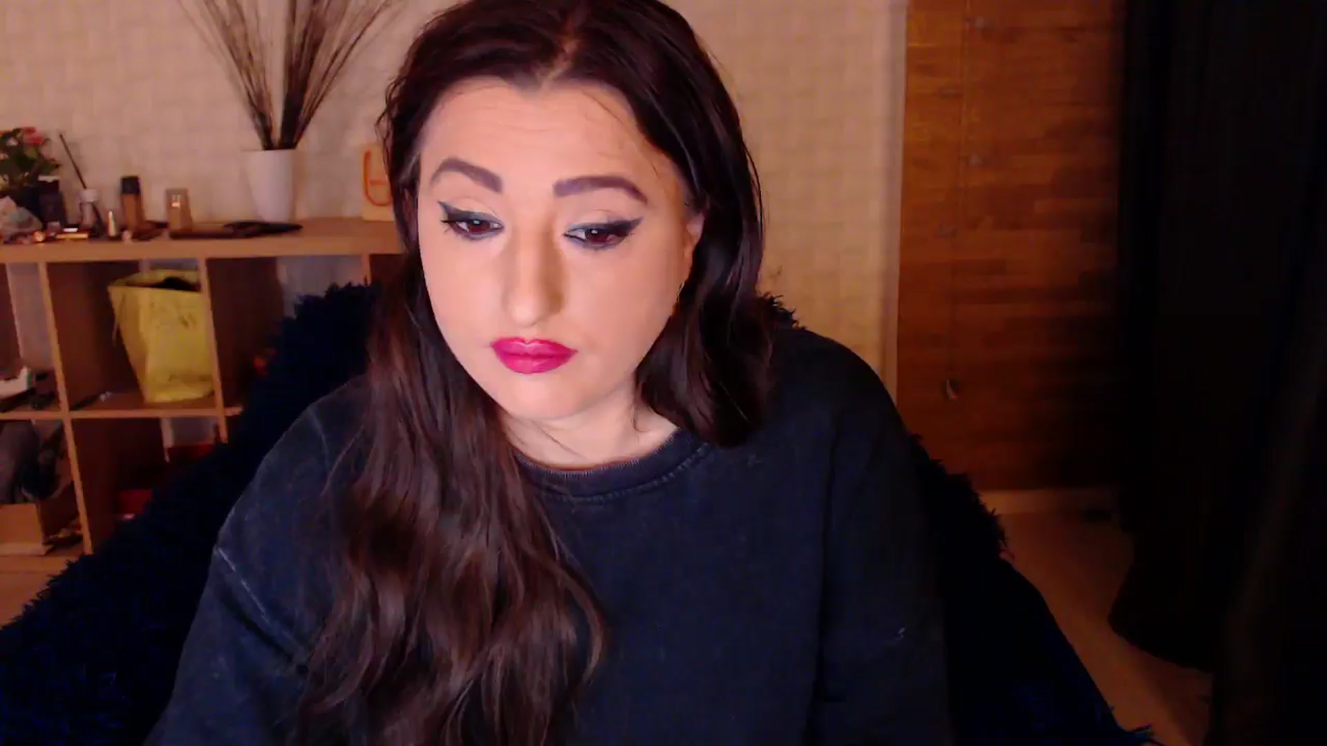 Gallery image thumbnail from HotRebbecca's myfreecams stream on, 10/17/2024, 03:43 image 11 of 20