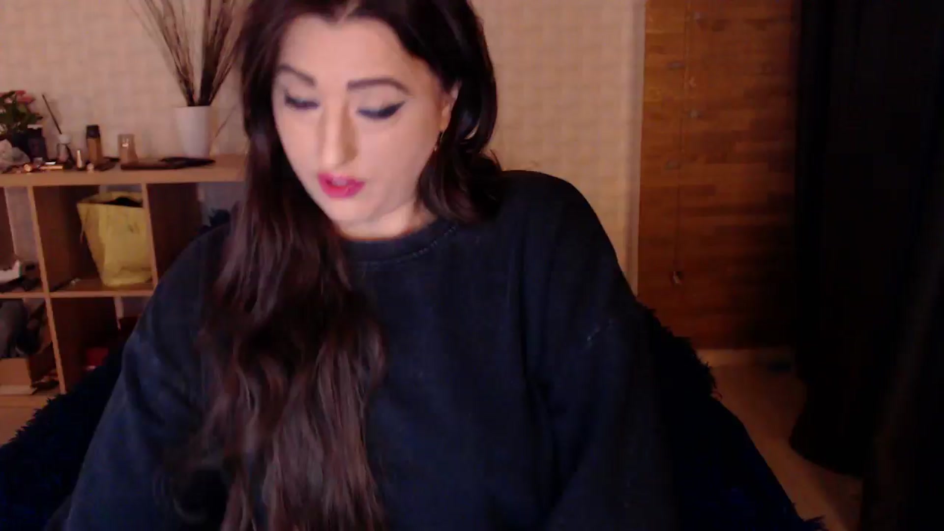 Gallery image thumbnail from HotRebbecca's myfreecams stream on, 10/17/2024, 03:43 image 10 of 20