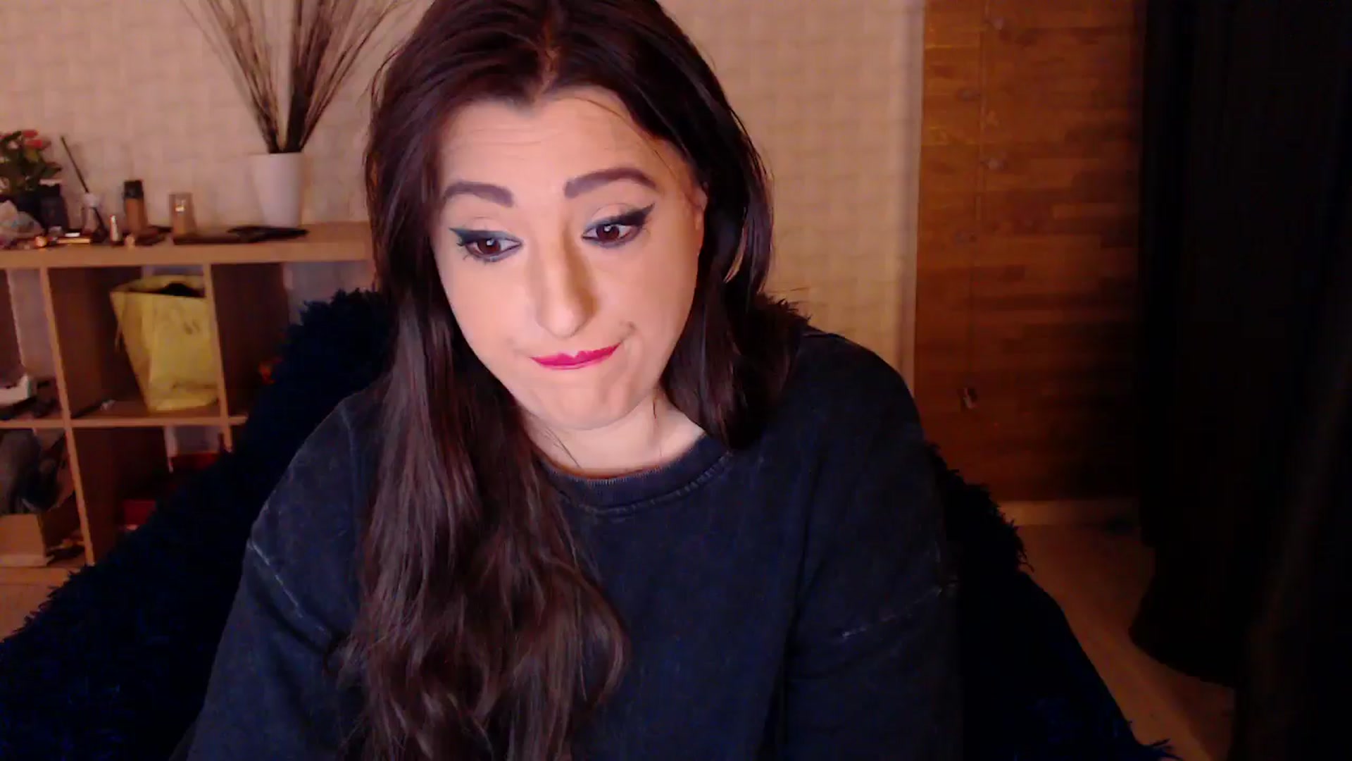 Gallery image thumbnail from HotRebbecca's myfreecams stream on, 10/17/2024, 03:43 image 12 of 20