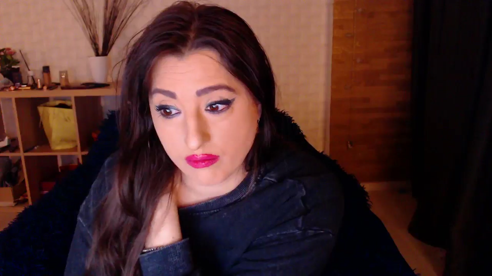Gallery image thumbnail from HotRebbecca's myfreecams stream on, 10/17/2024, 03:43 image 18 of 20