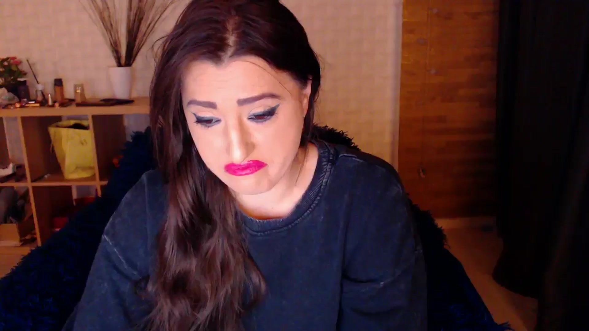 Gallery image thumbnail from HotRebbecca's myfreecams stream on, 10/17/2024, 03:43 image 14 of 20