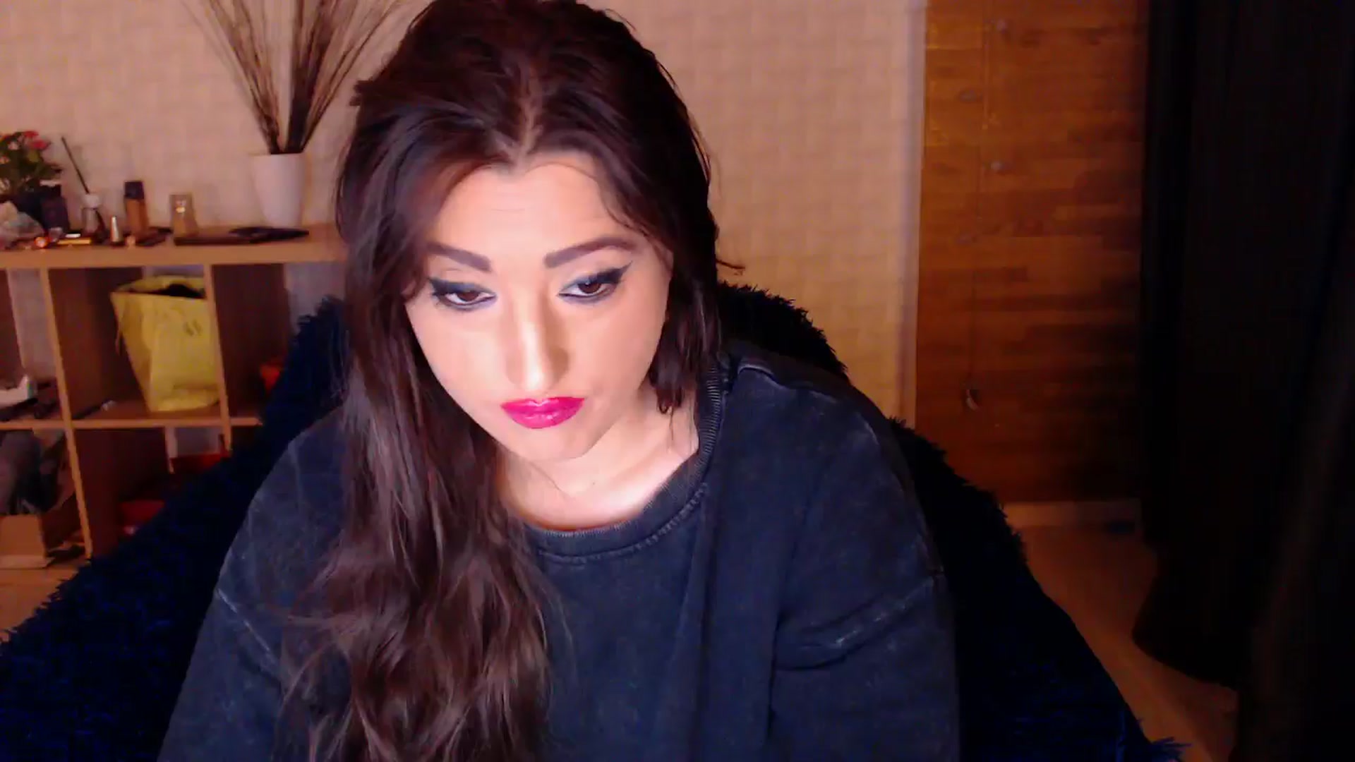 Gallery image thumbnail from HotRebbecca's myfreecams stream on, 10/17/2024, 03:43 image 5 of 20