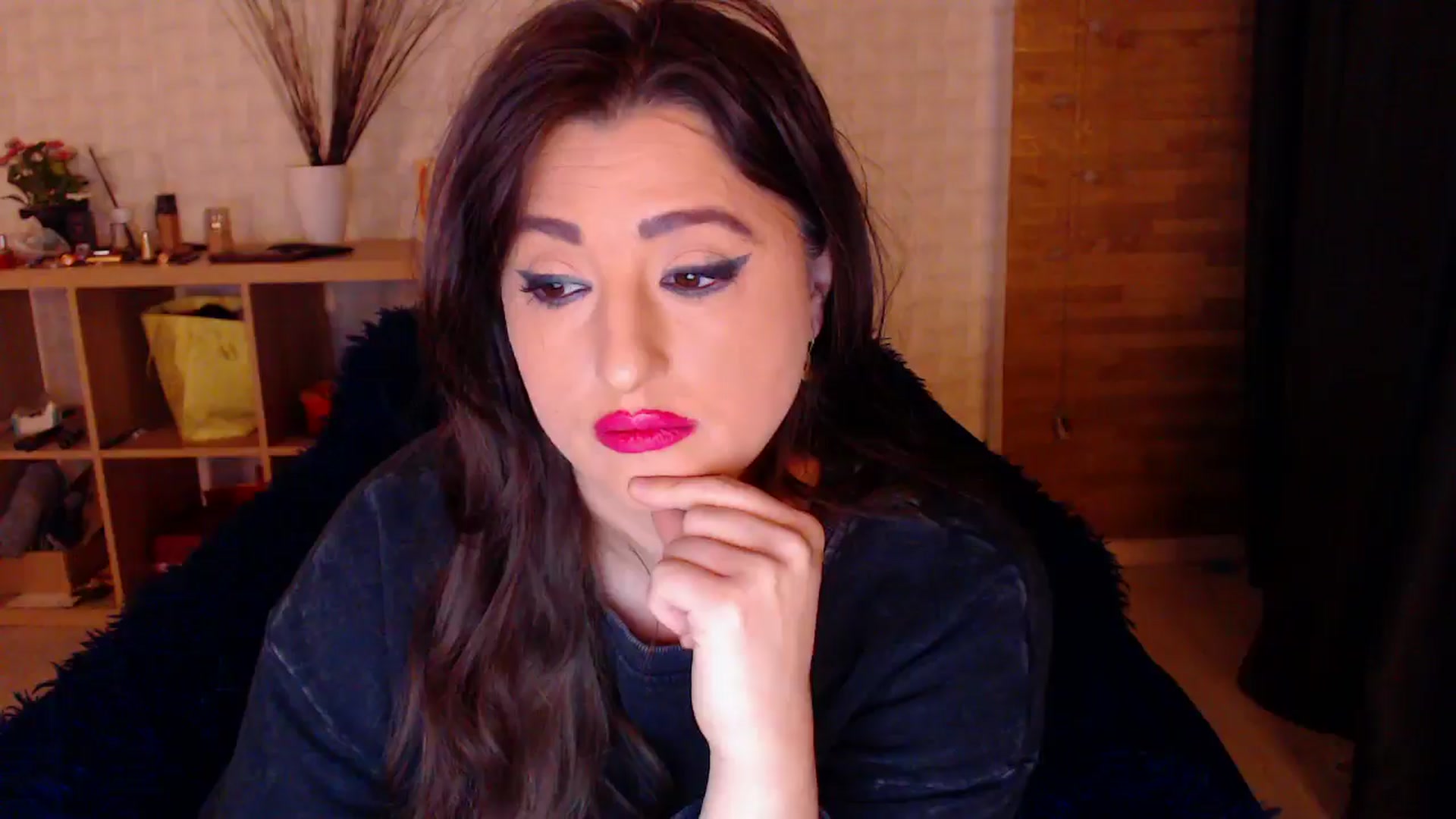 Gallery image thumbnail from HotRebbecca's myfreecams stream on, 10/17/2024, 06:47 image 1 of 20