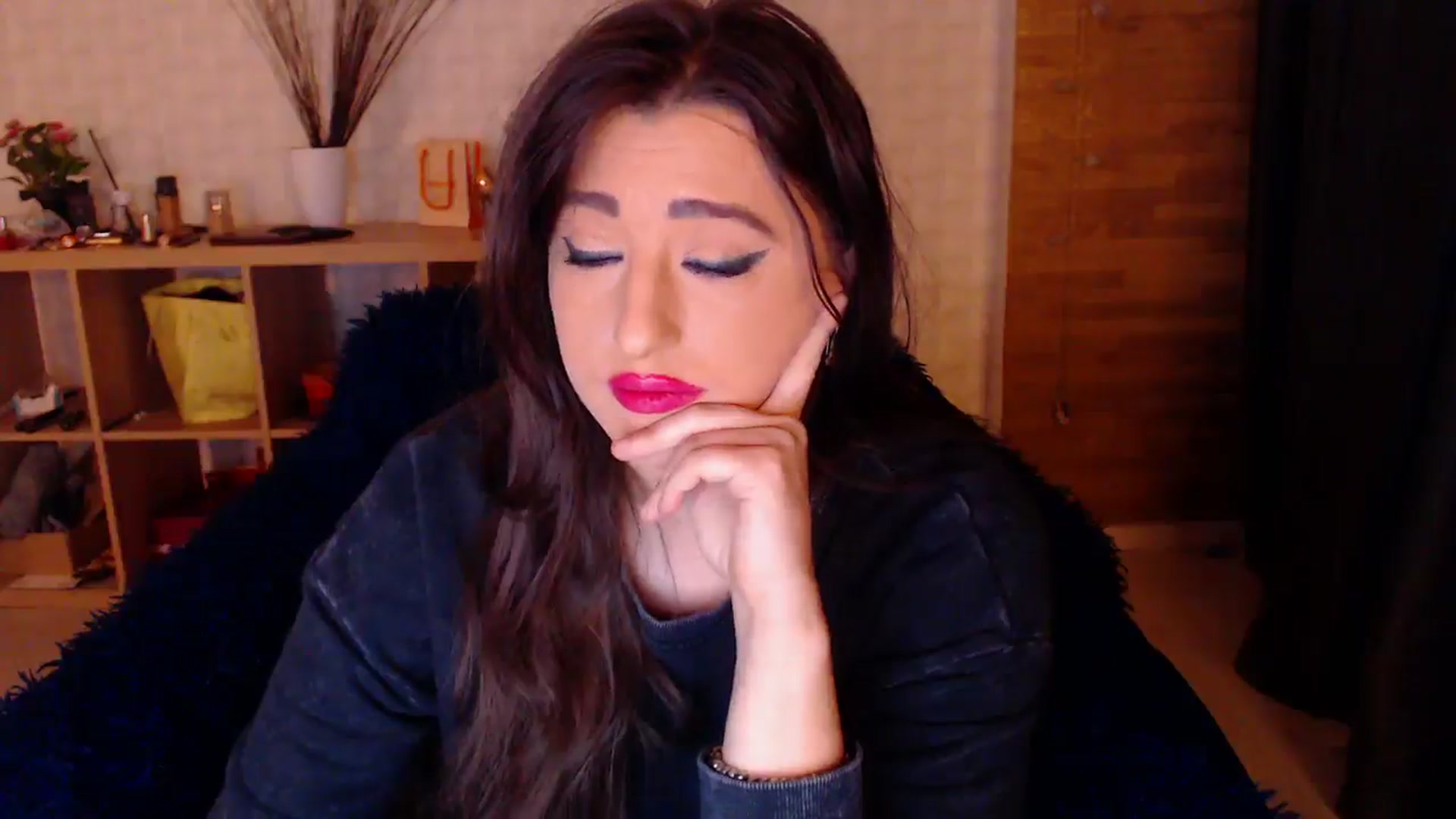 Gallery image thumbnail from HotRebbecca's myfreecams stream on, 10/17/2024, 06:47 image 3 of 20