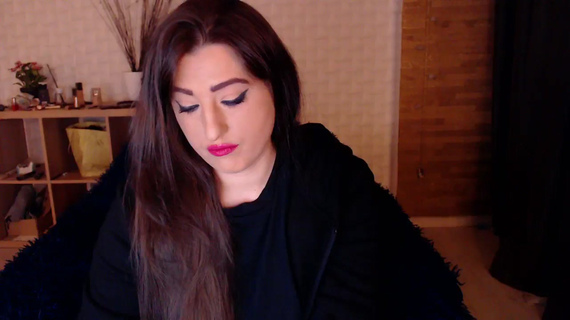 Gallery image thumbnail from HotRebbecca's myfreecams stream on, 10/19/2024, 02:51 image 7 of 20