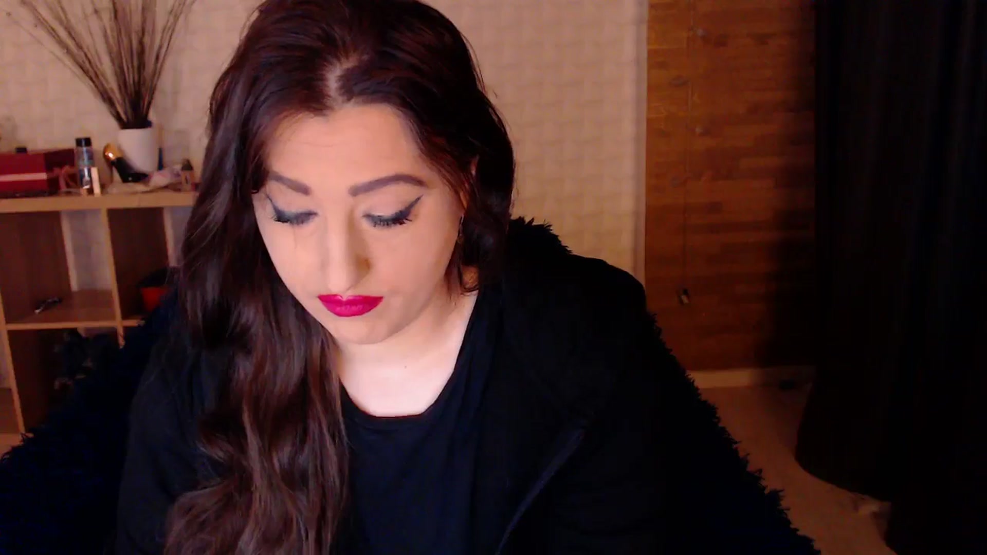 Gallery image thumbnail from HotRebbecca's myfreecams stream on, 10/25/2024, 02:43 image 14 of 20