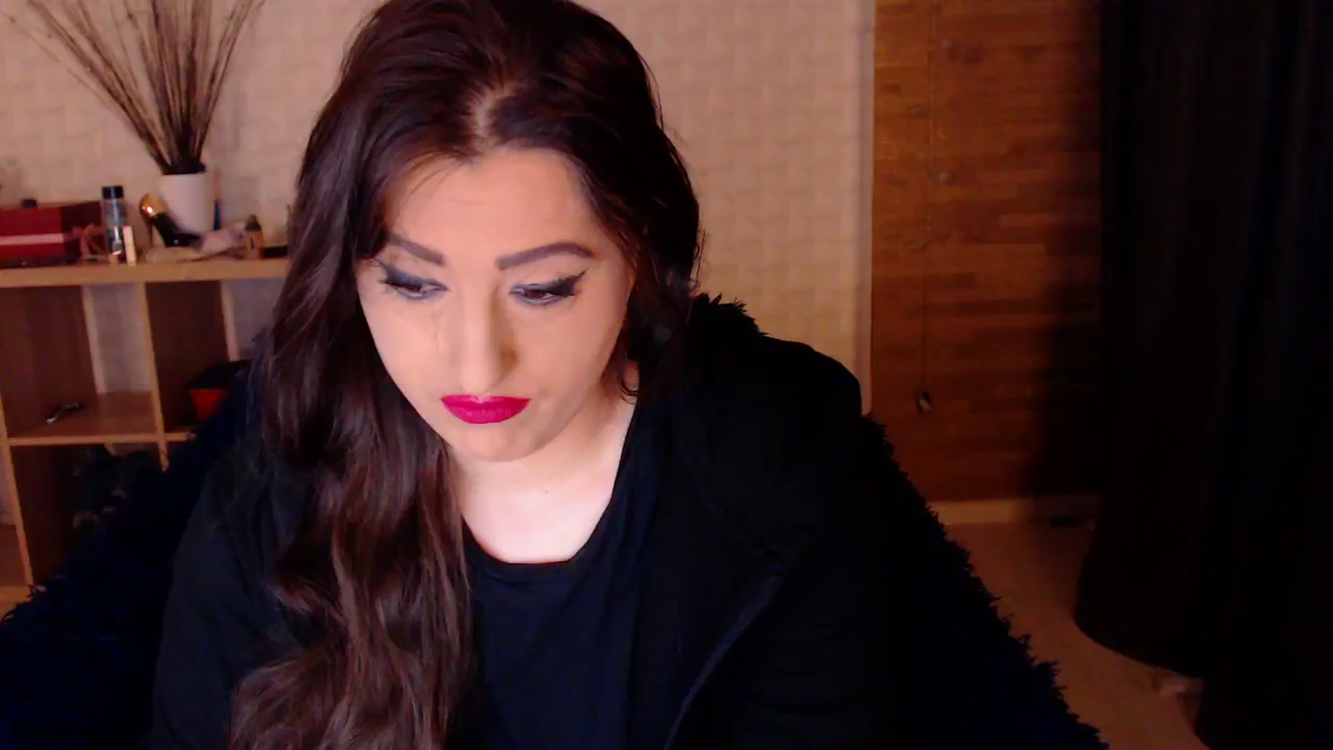 Gallery image thumbnail from HotRebbecca's myfreecams stream on, 10/25/2024, 02:43 image 17 of 20