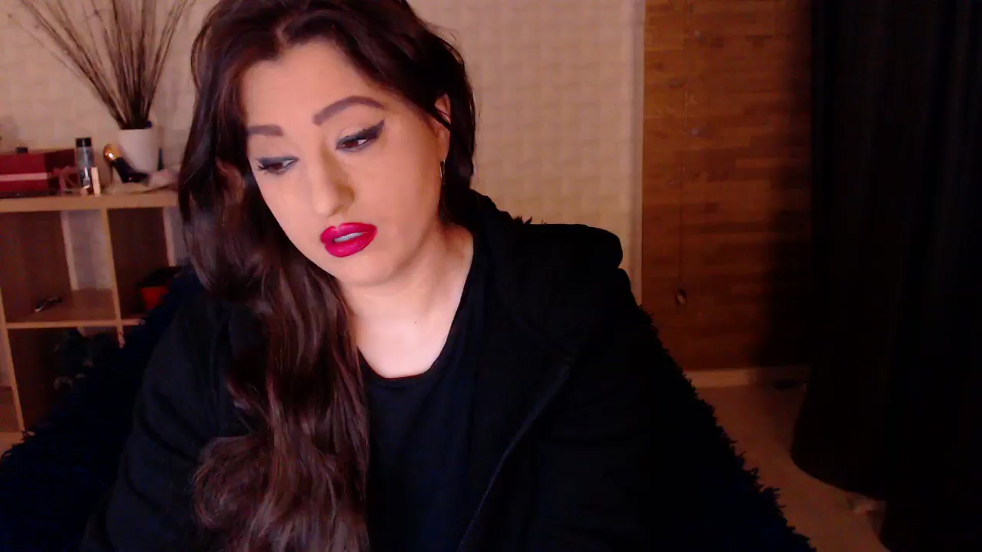 Gallery image thumbnail from HotRebbecca's myfreecams stream on, 10/25/2024, 02:43 image 7 of 20