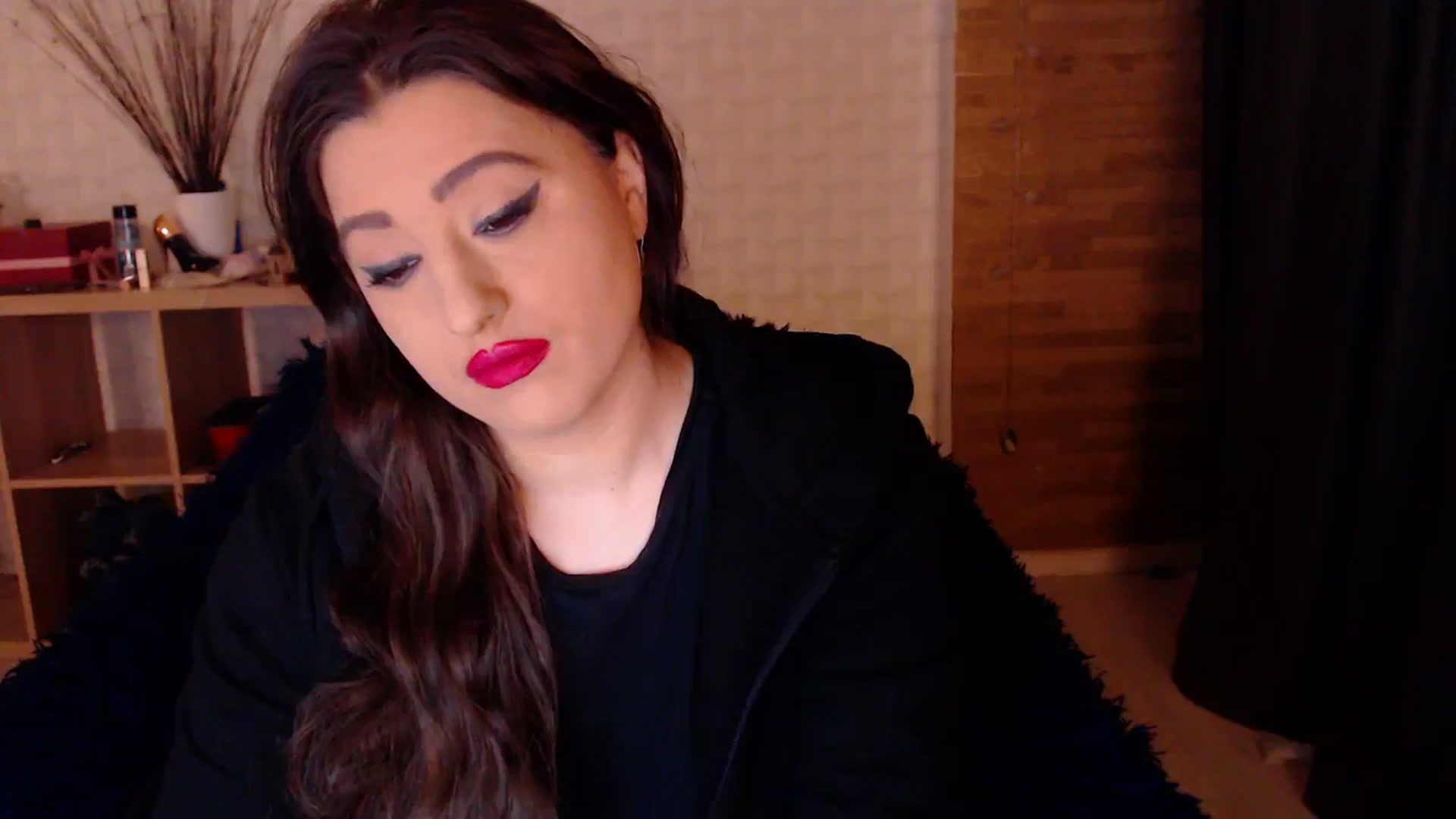 Gallery image thumbnail from HotRebbecca's myfreecams stream on, 10/25/2024, 02:43 image 6 of 20